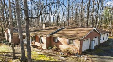 6226 GWENDOLYN DR, MANASSAS, Virginia 20112, 5 Bedrooms Bedrooms, ,3 BathroomsBathrooms,Residential,For sale,6226 GWENDOLYN DR,VAPW2109394 MLS # VAPW2109394