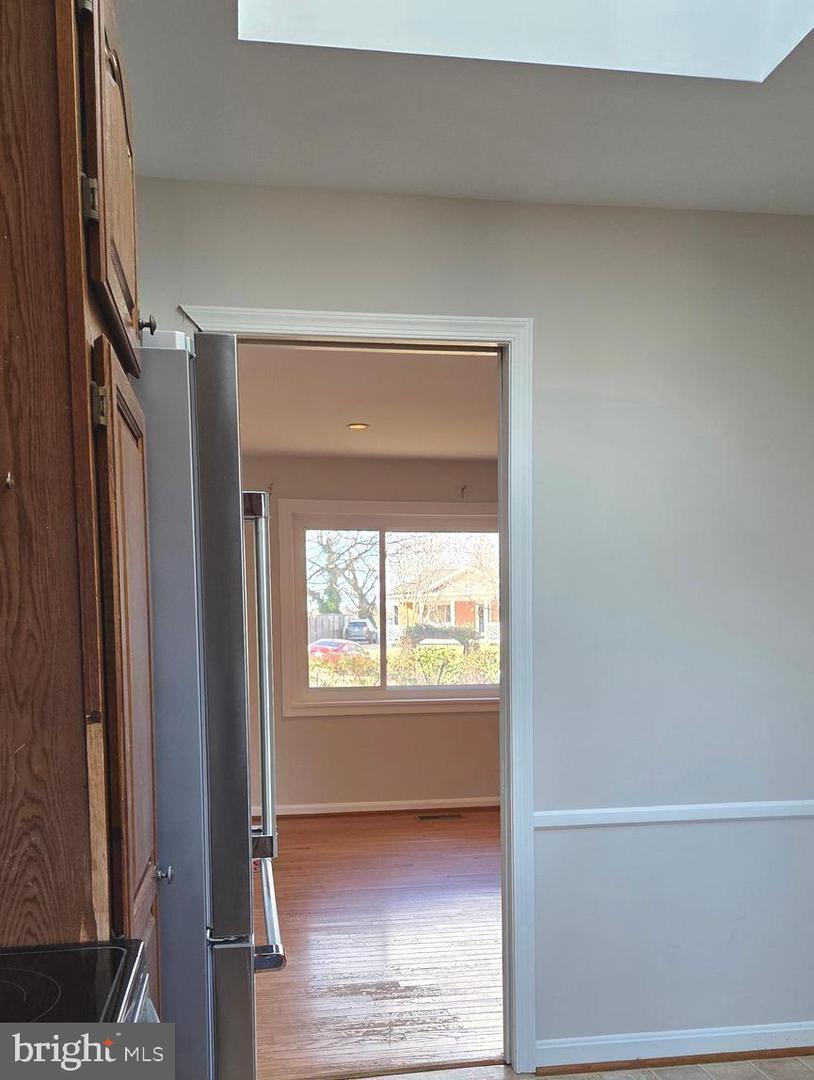 6211 HOUSTON CT, ALEXANDRIA, Virginia 22310, 2 Bedrooms Bedrooms, ,3 BathroomsBathrooms,Residential,For sale,6211 HOUSTON CT,VAFX2283056 MLS # VAFX2283056