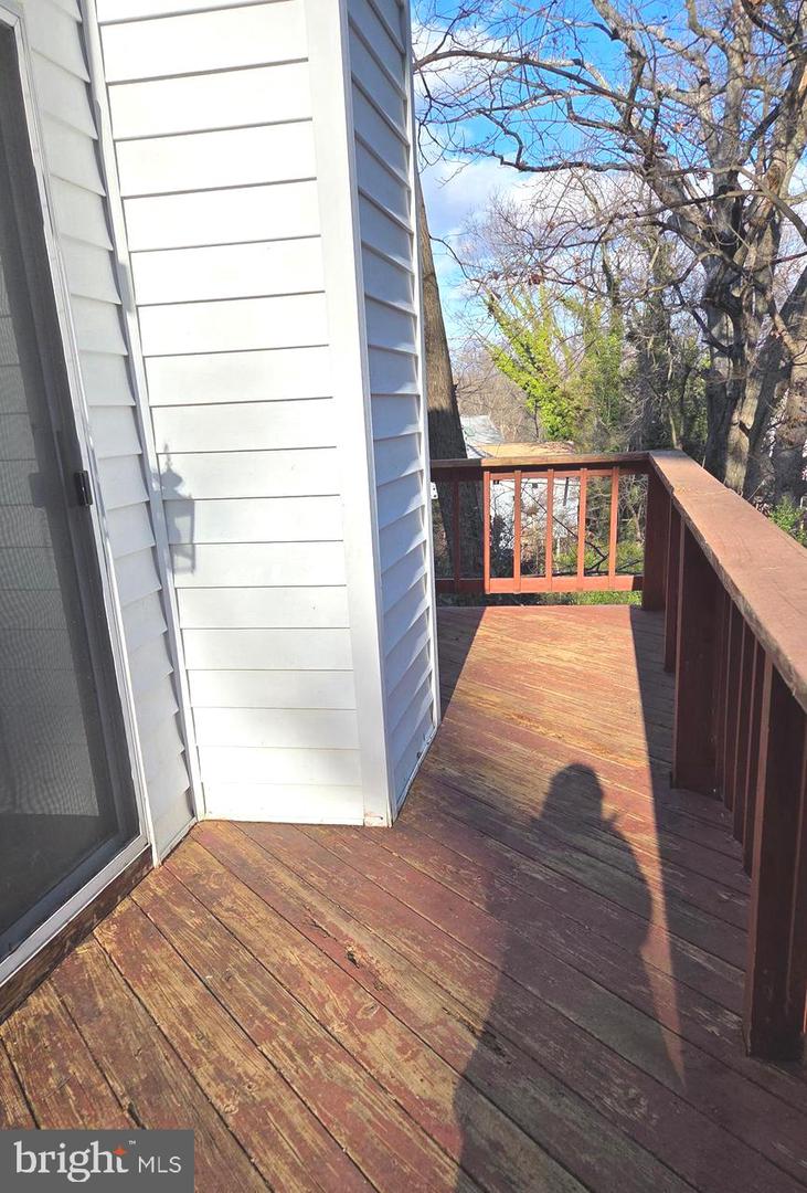 6211 HOUSTON CT, ALEXANDRIA, Virginia 22310, 2 Bedrooms Bedrooms, ,3 BathroomsBathrooms,Residential,For sale,6211 HOUSTON CT,VAFX2283056 MLS # VAFX2283056