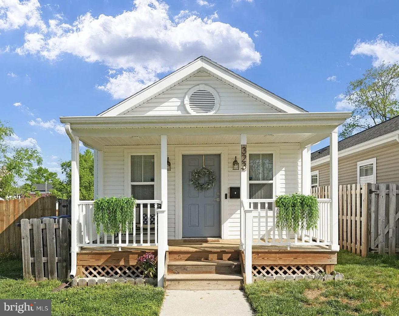 323 TYLER ST, FREDERICKSBURG, Virginia 22401, 3 Bedrooms Bedrooms, ,2 BathroomsBathrooms,Residential,For sale,323 TYLER ST,VAFB2009454 MLS # VAFB2009454 323 TYLER ST, FREDERICKSBURG, Virginia 22401, 3 Bedrooms Bedrooms, ,2 BathroomsBathrooms,Residential,For sale,323 TYLER ST,VAFB2009454 MLS # VAFB2009454