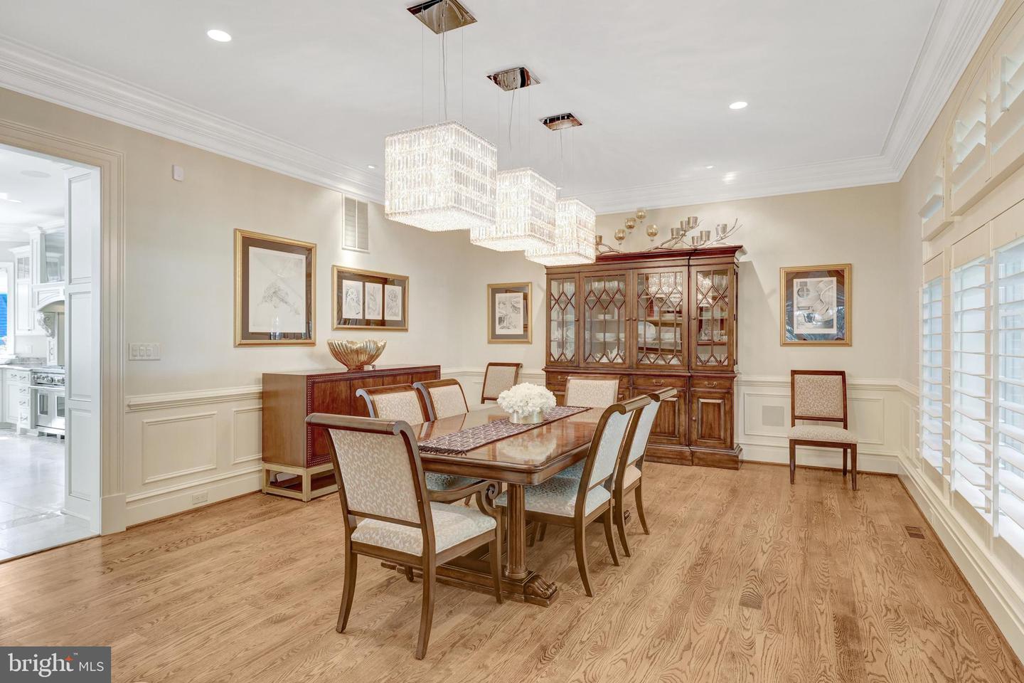 1239 DALEVIEW DR, MCLEAN, Virginia 22102, 5 Bedrooms Bedrooms, ,6 BathroomsBathrooms,Residential,For sale,1239 DALEVIEW DR,VAFX2283404 MLS # VAFX2283404