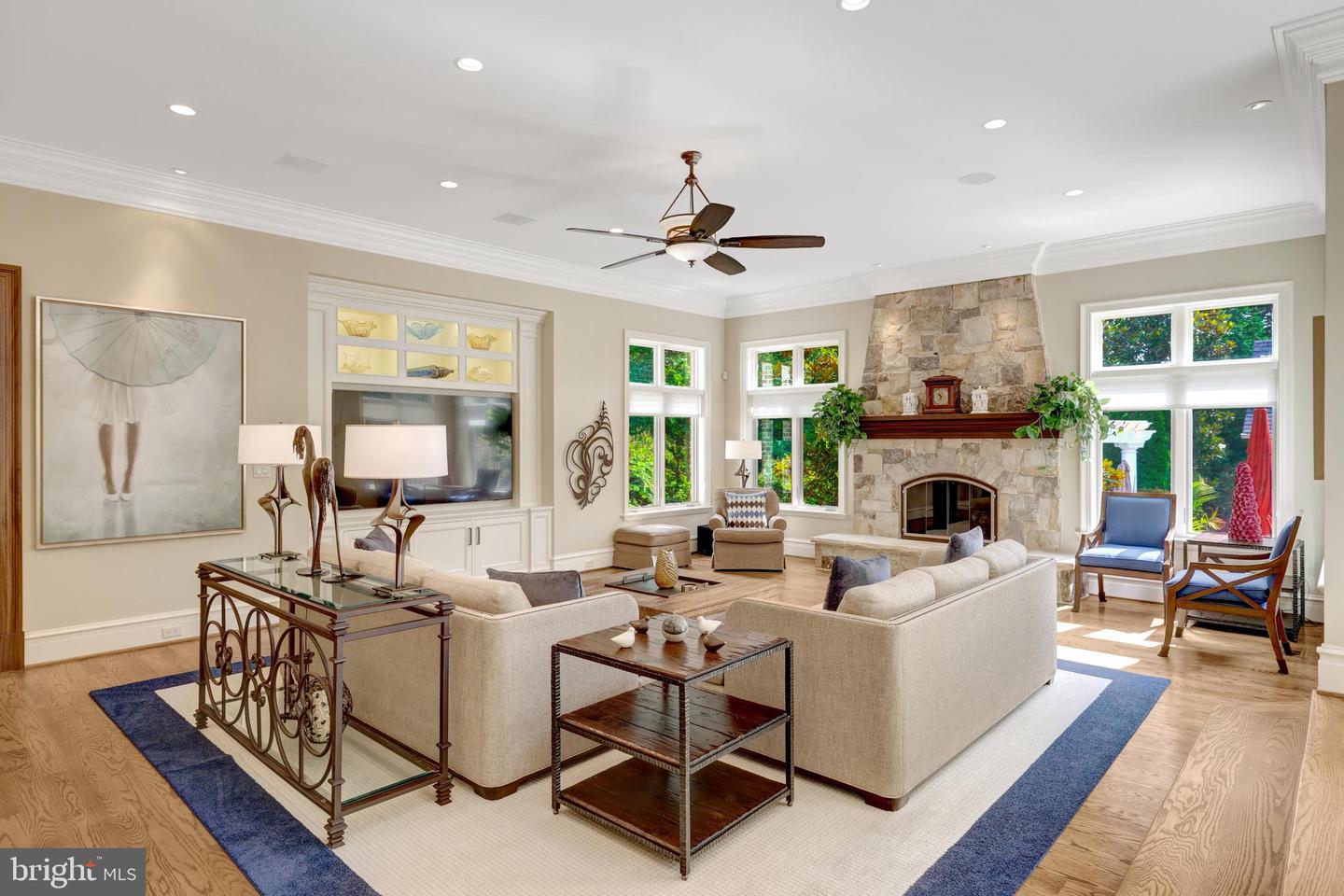 1239 DALEVIEW DR, MCLEAN, Virginia 22102, 5 Bedrooms Bedrooms, ,6 BathroomsBathrooms,Residential,For sale,1239 DALEVIEW DR,VAFX2283404 MLS # VAFX2283404