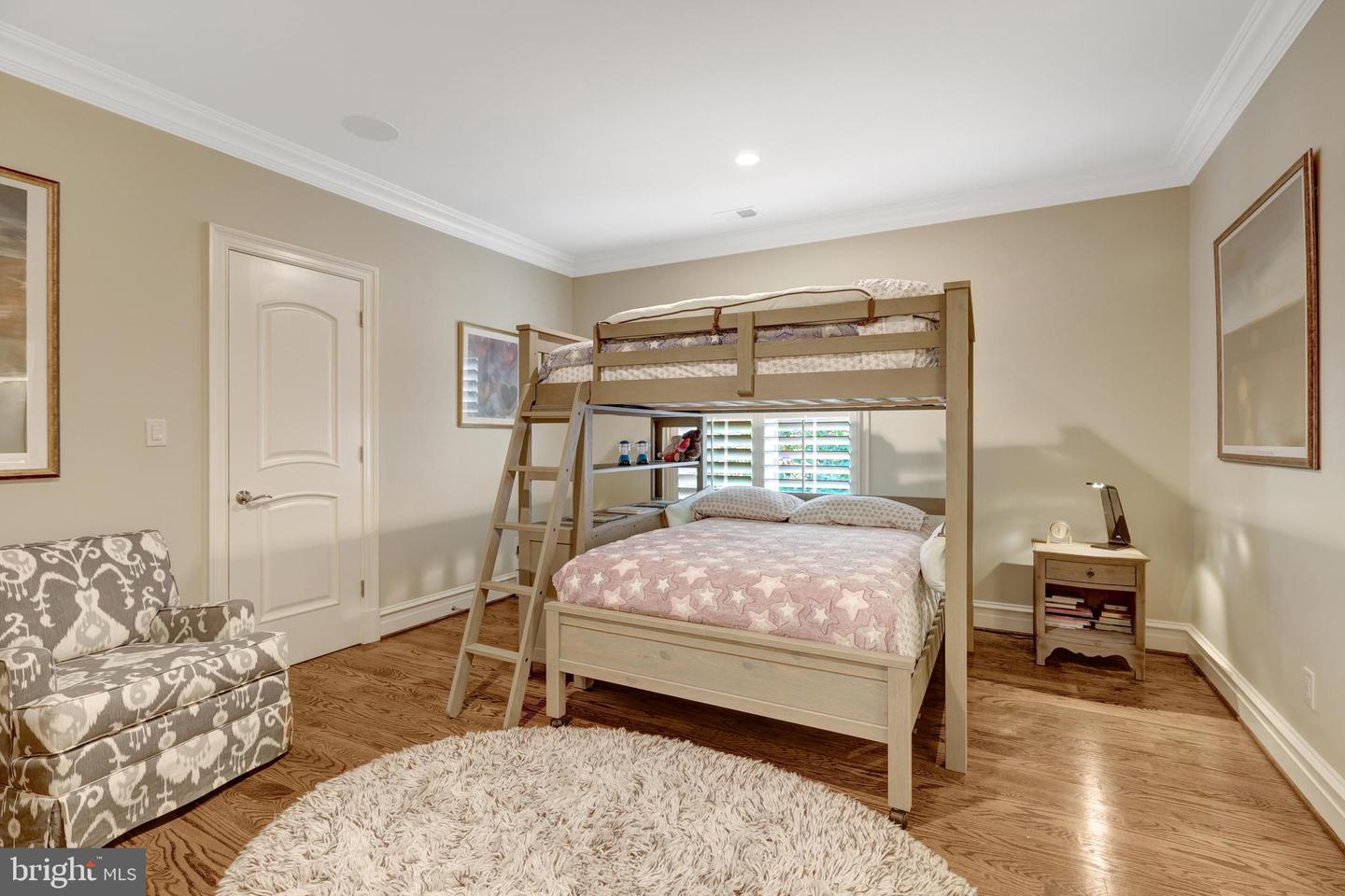 1239 DALEVIEW DR, MCLEAN, Virginia 22102, 5 Bedrooms Bedrooms, ,6 BathroomsBathrooms,Residential,For sale,1239 DALEVIEW DR,VAFX2283404 MLS # VAFX2283404