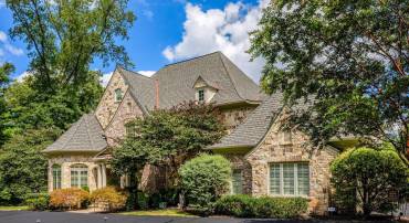 1239 DALEVIEW DR, MCLEAN, Virginia 22102, 5 Bedrooms Bedrooms, ,6 BathroomsBathrooms,Residential,For sale,1239 DALEVIEW DR,VAFX2283404 MLS # VAFX2283404