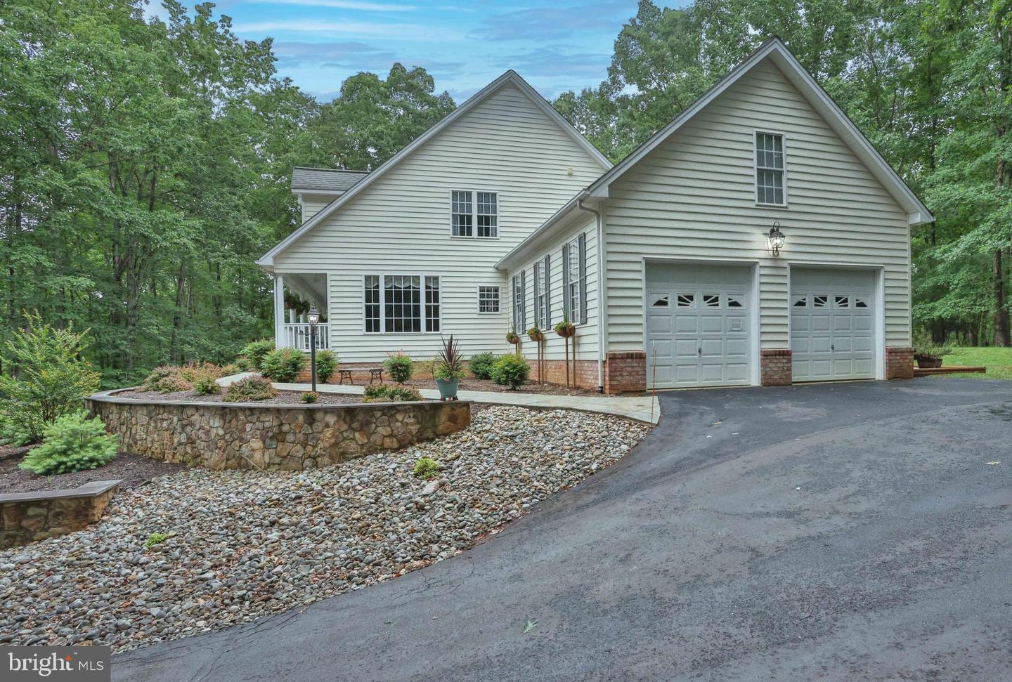 13608 S GENERAL SLOCUM CT, FREDERICKSBURG, Virginia 22407, 4 Bedrooms Bedrooms, ,3 BathroomsBathrooms,Residential,For sale,13608 S GENERAL SLOCUM CT,VASP2038324 MLS # VASP2038324