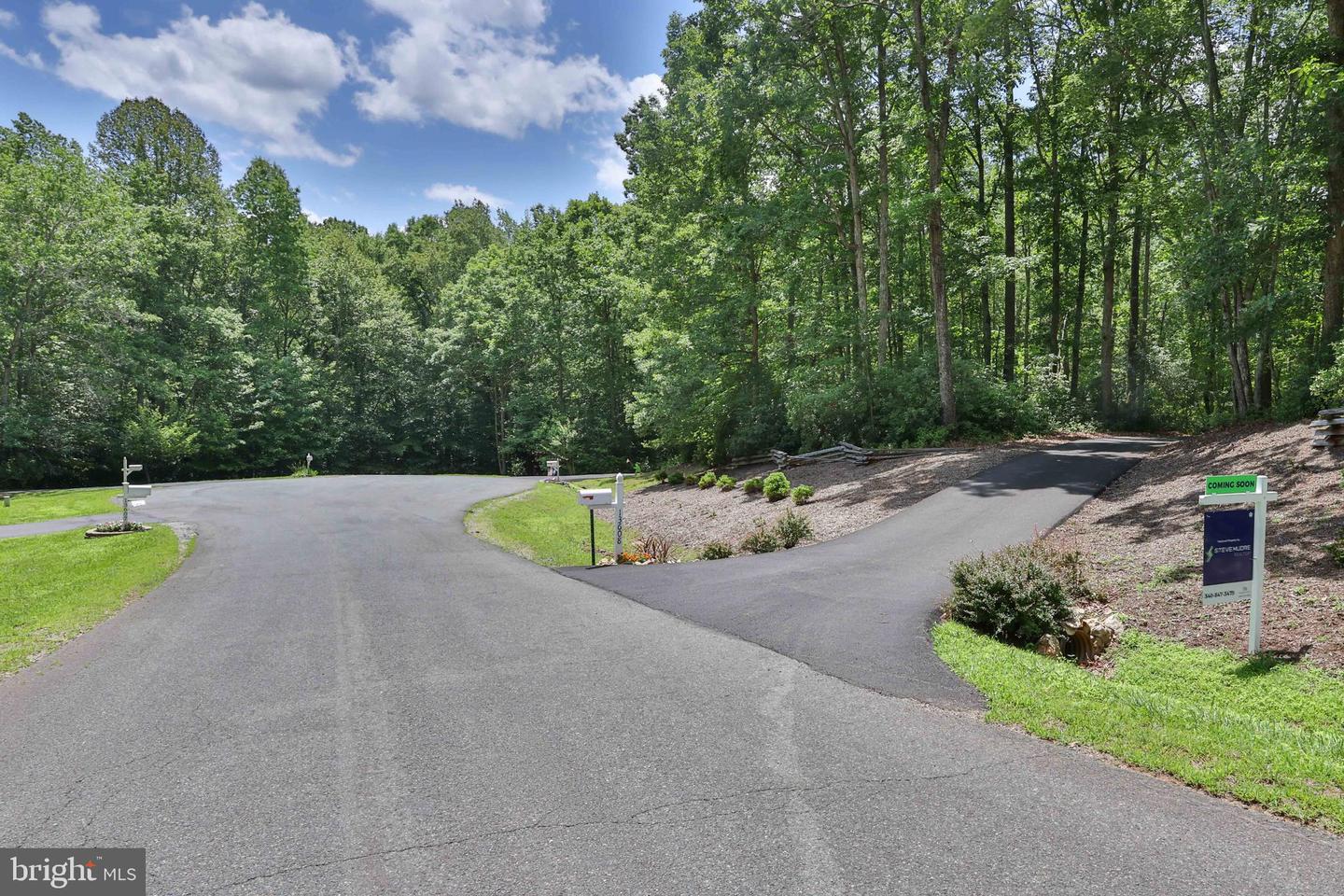 13608 S GENERAL SLOCUM CT, FREDERICKSBURG, Virginia 22407, 4 Bedrooms Bedrooms, ,3 BathroomsBathrooms,Residential,For sale,13608 S GENERAL SLOCUM CT,VASP2038324 MLS # VASP2038324