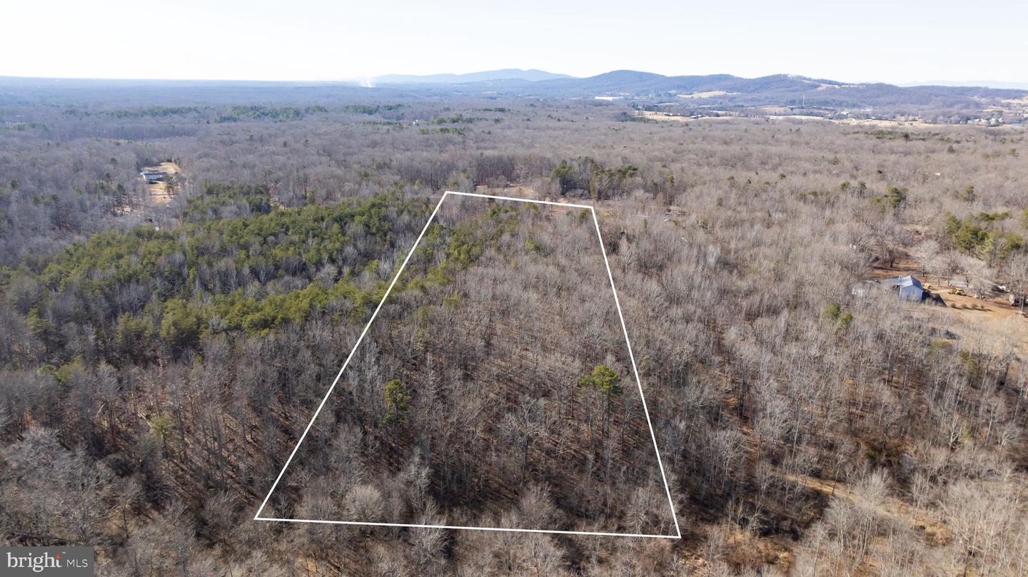 16125 MOUNTAIN TRACK RD, ORANGE, Virginia 22960, 3 Bedrooms Bedrooms, ,3 BathroomsBathrooms,Residential,For sale,16125 MOUNTAIN TRACK RD,VAOR2013040 MLS # VAOR2013040