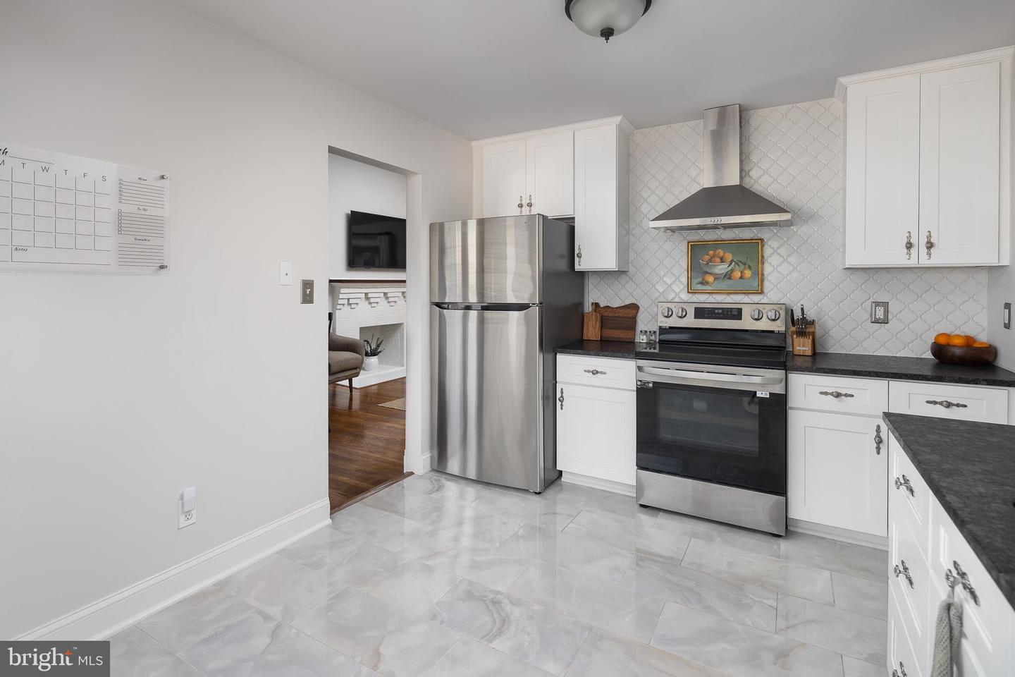 4301 LAUREL RD, ALEXANDRIA, Virginia 22309, 4 Bedrooms Bedrooms, ,2 BathroomsBathrooms,Residential,For sale,4301 LAUREL RD,VAFX2283742 MLS # VAFX2283742