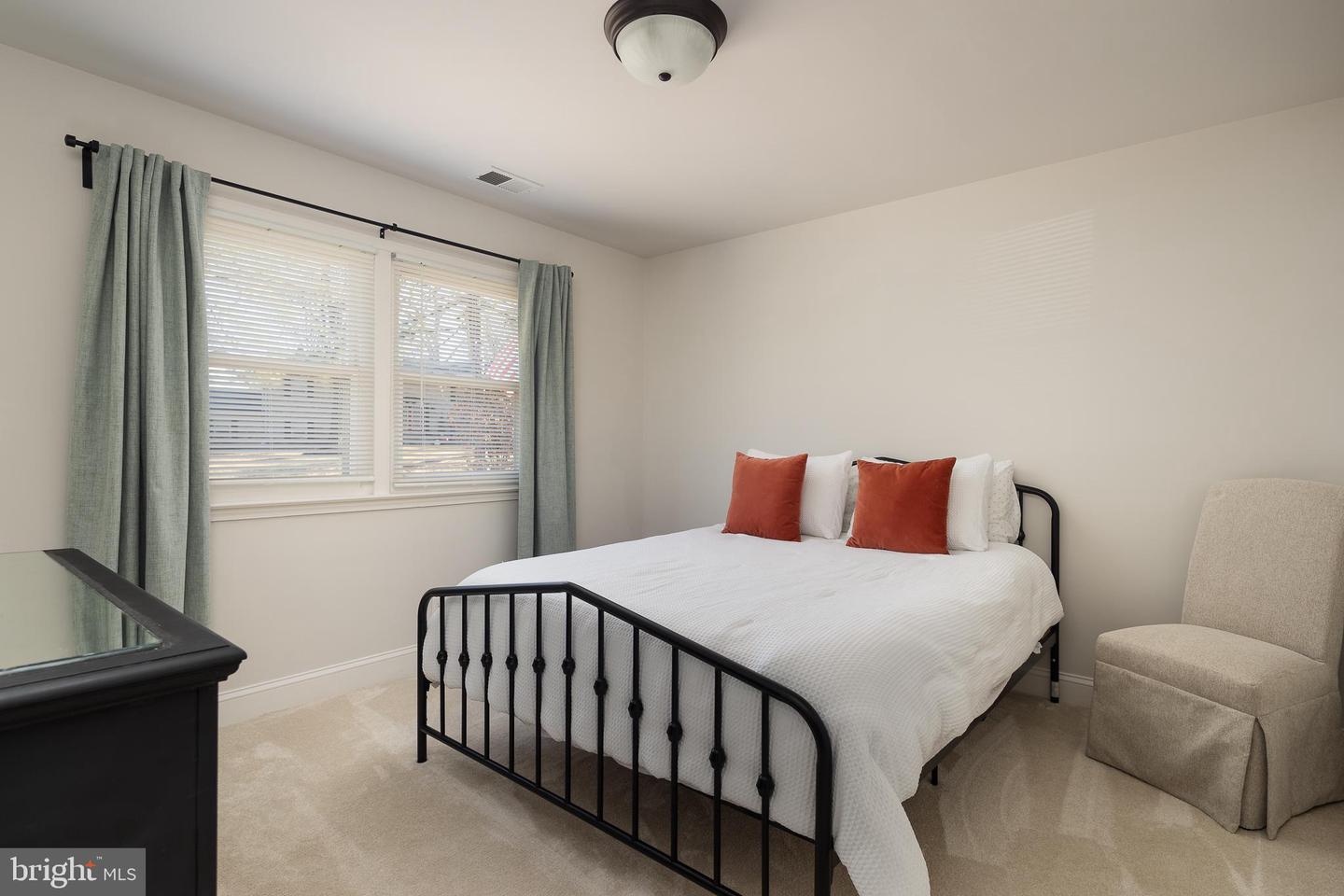 4301 LAUREL RD, ALEXANDRIA, Virginia 22309, 4 Bedrooms Bedrooms, ,2 BathroomsBathrooms,Residential,For sale,4301 LAUREL RD,VAFX2283742 MLS # VAFX2283742