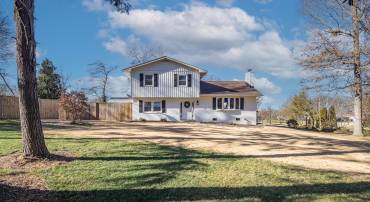 4301 LAUREL RD, ALEXANDRIA, Virginia 22309, 4 Bedrooms Bedrooms, ,2 BathroomsBathrooms,Residential,For sale,4301 LAUREL RD,VAFX2283742 MLS # VAFX2283742