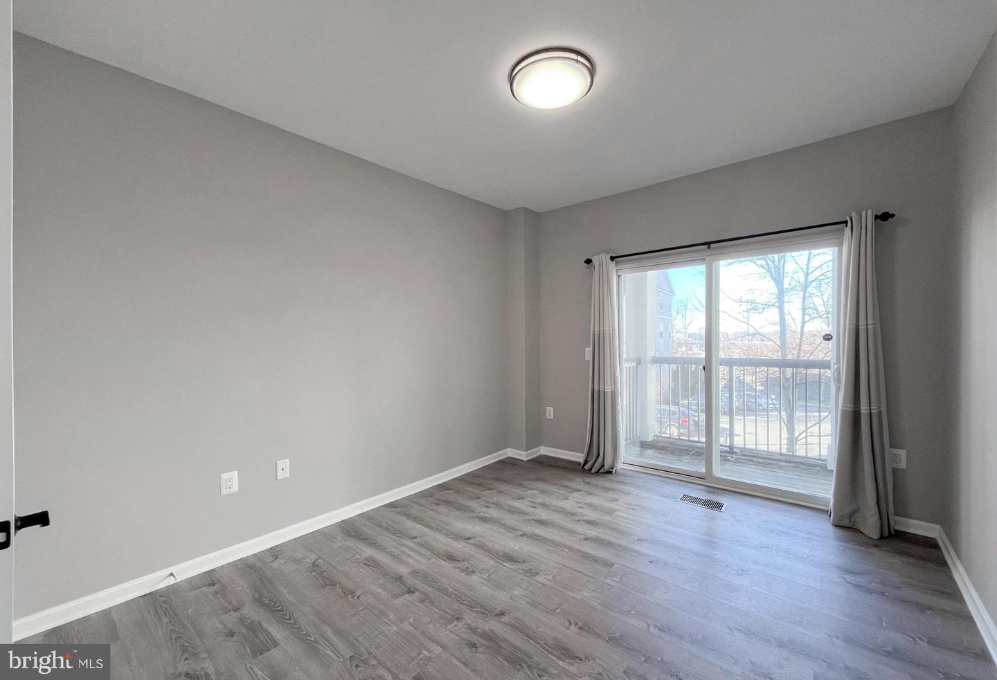 11319 ARISTOTLE DR #3-106, FAIRFAX, Virginia 22030, 2 Bedrooms Bedrooms, ,2 BathroomsBathrooms,Residential,For sale,11319 ARISTOTLE DR #3-106,VAFX2283812 MLS # VAFX2283812