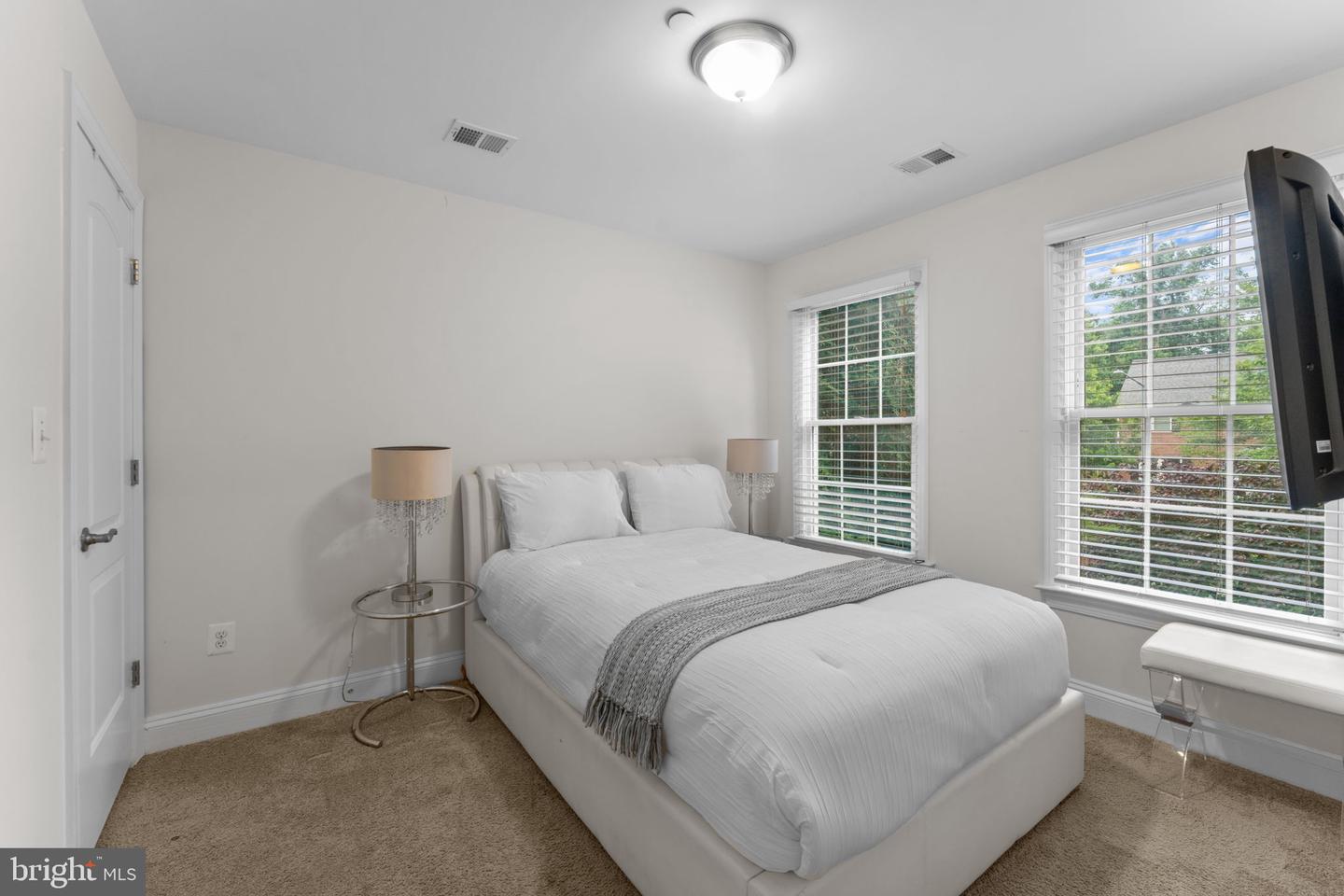 6006 NEW HAMPSHIRE AVE NE, WASHINGTON, District Of Columbia 20011, 3 Bedrooms Bedrooms, ,3 BathroomsBathrooms,Residential,For sale,6006 NEW HAMPSHIRE AVE NE,DCDC2239398 MLS # DCDC2239398 6006 NEW HAMPSHIRE AVE NE, WASHINGTON, District Of Columbia 20011, 3 Bedrooms Bedrooms, ,3 BathroomsBathrooms,Residential,For sale,6006 NEW HAMPSHIRE AVE NE,DCDC2239398 MLS # DCDC2239398