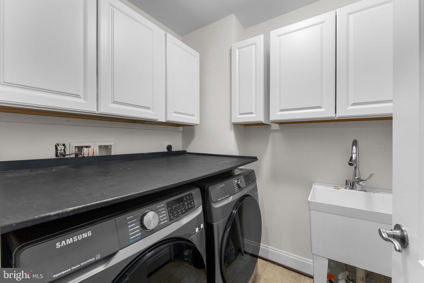 6006 NEW HAMPSHIRE AVE NE, WASHINGTON, District Of Columbia 20011, 3 Bedrooms Bedrooms, ,3 BathroomsBathrooms,Residential,For sale,6006 NEW HAMPSHIRE AVE NE,DCDC2239398 MLS # DCDC2239398 6006 NEW HAMPSHIRE AVE NE, WASHINGTON, District Of Columbia 20011, 3 Bedrooms Bedrooms, ,3 BathroomsBathrooms,Residential,For sale,6006 NEW HAMPSHIRE AVE NE,DCDC2239398 MLS # DCDC2239398