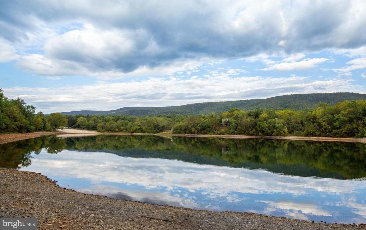 129 JALAPA TRL, WINCHESTER, Virginia 22602, 3 Bedrooms Bedrooms, ,2 BathroomsBathrooms,Residential,For sale,129 JALAPA TRL,VAFV2038670 MLS # VAFV2038670