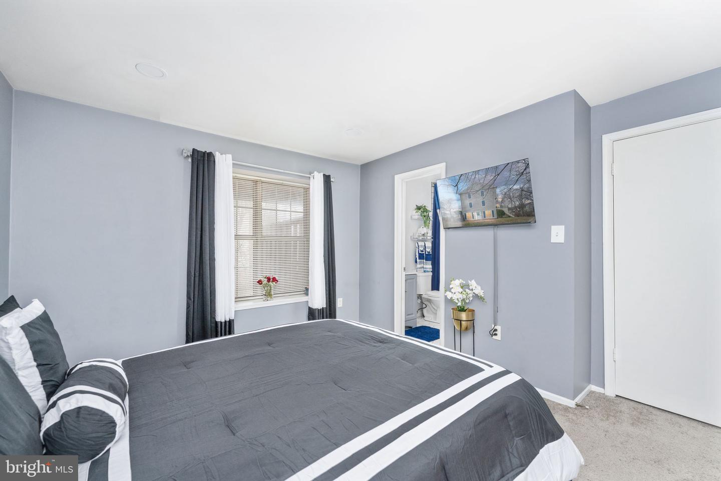 2835 MADEIRA CT, WOODBRIDGE, Virginia 22192, 2 Bedrooms Bedrooms, ,1 BathroomBathrooms,Residential,For sale,2835 MADEIRA CT,VAPW2109836 MLS # VAPW2109836