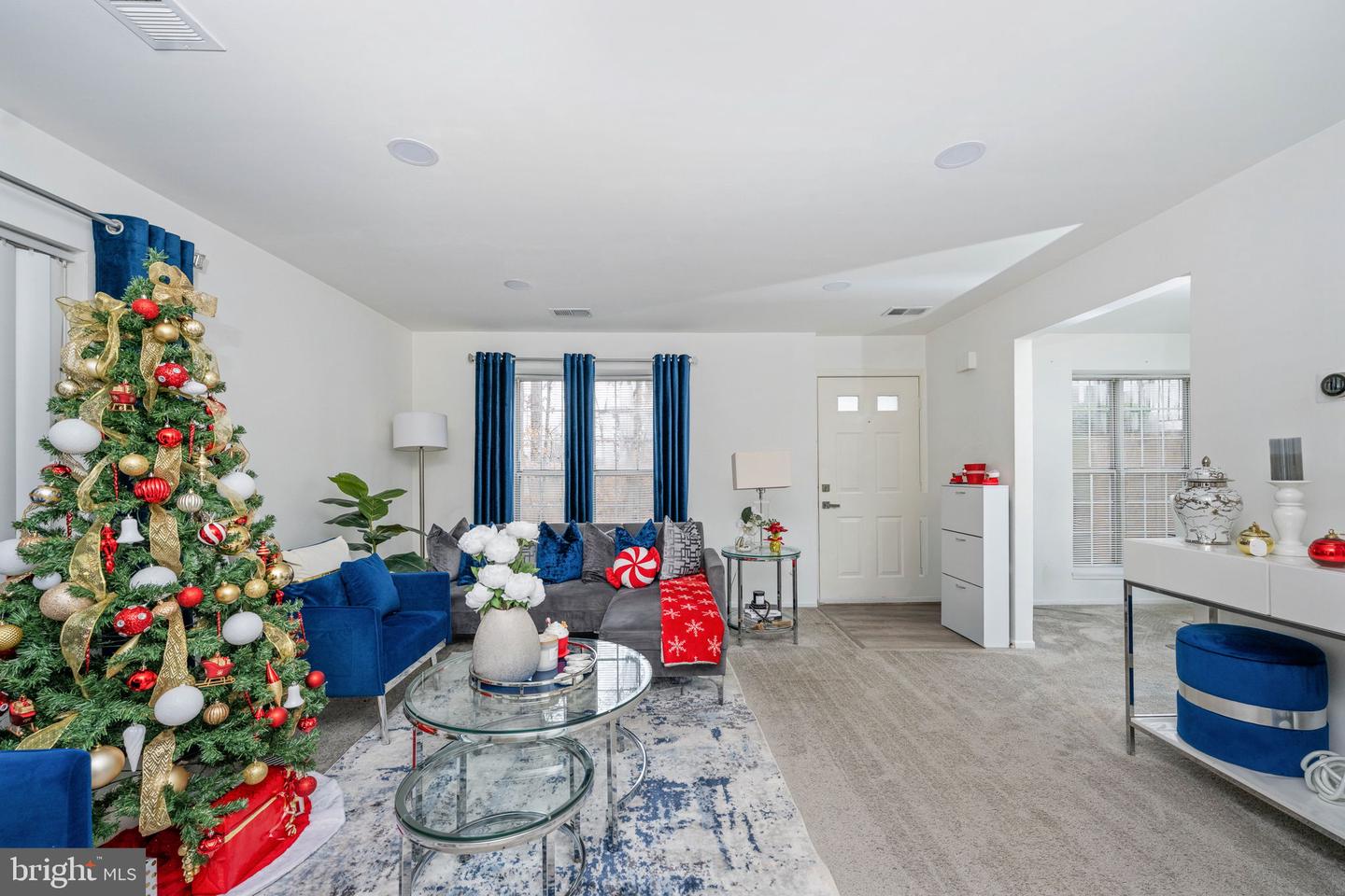 2835 MADEIRA CT, WOODBRIDGE, Virginia 22192, 2 Bedrooms Bedrooms, ,1 BathroomBathrooms,Residential,For sale,2835 MADEIRA CT,VAPW2109836 MLS # VAPW2109836