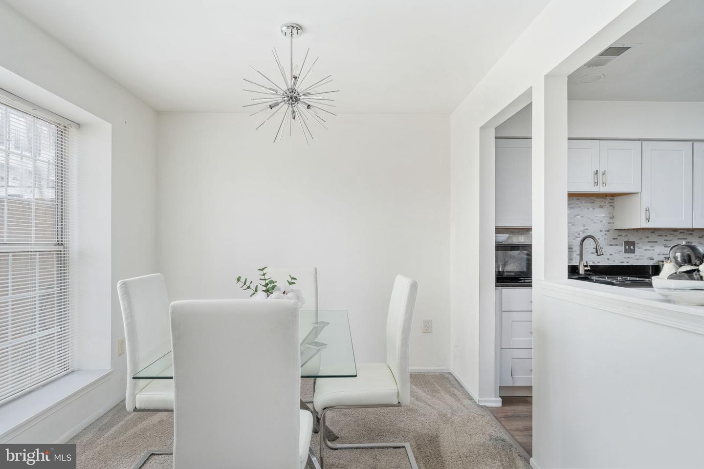 2835 MADEIRA CT, WOODBRIDGE, Virginia 22192, 2 Bedrooms Bedrooms, ,1 BathroomBathrooms,Residential,For sale,2835 MADEIRA CT,VAPW2109836 MLS # VAPW2109836