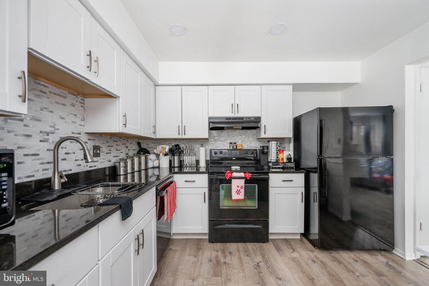 2835 MADEIRA CT, WOODBRIDGE, Virginia 22192, 2 Bedrooms Bedrooms, ,1 BathroomBathrooms,Residential,For sale,2835 MADEIRA CT,VAPW2109836 MLS # VAPW2109836