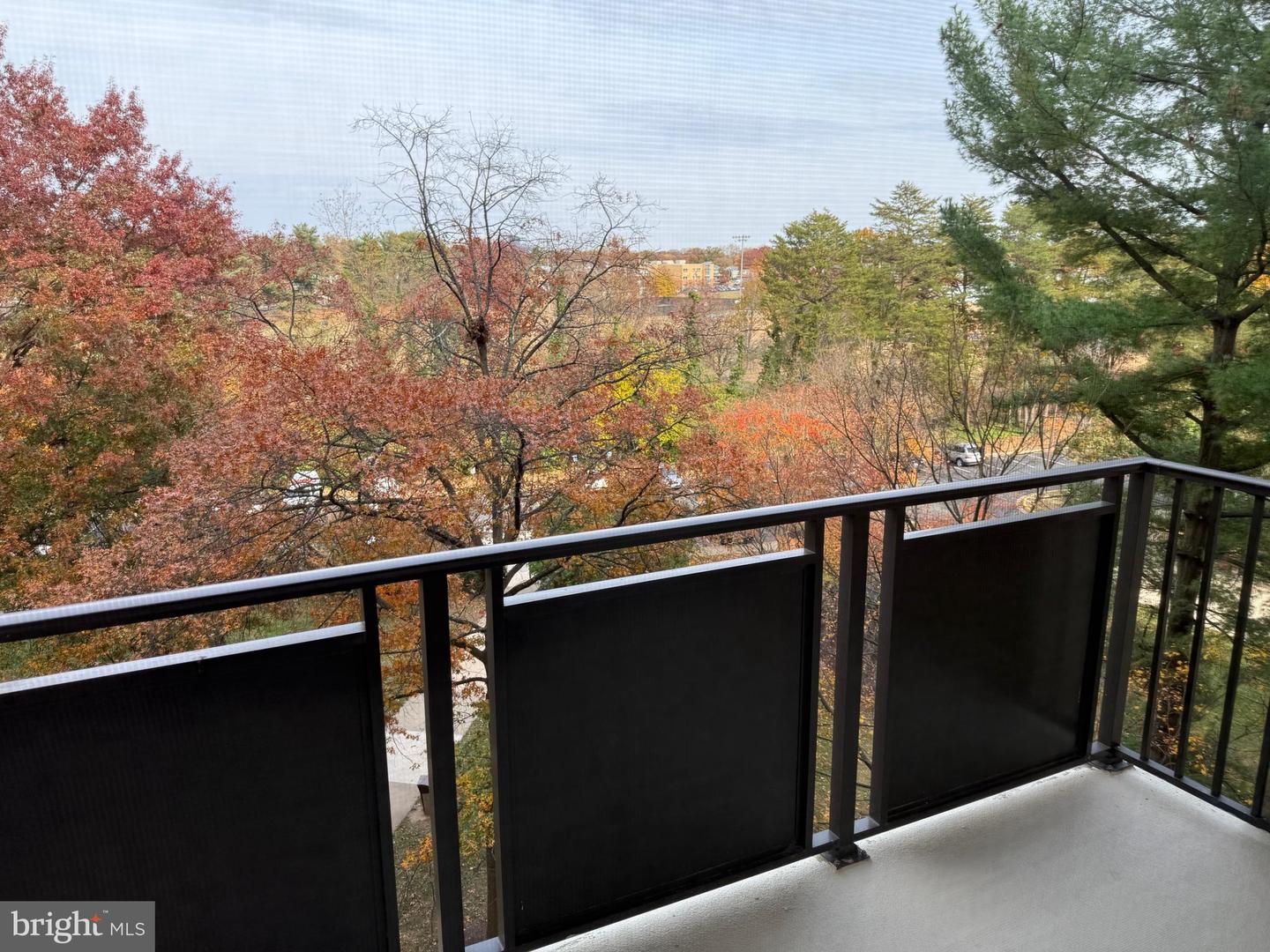 3101 S MANCHESTER ST #517, FALLS CHURCH, Virginia 22044, 2 Bedrooms Bedrooms, ,2 BathroomsBathrooms,Residential,For sale,3101 S MANCHESTER ST #517,VAFX2283866 MLS # VAFX2283866