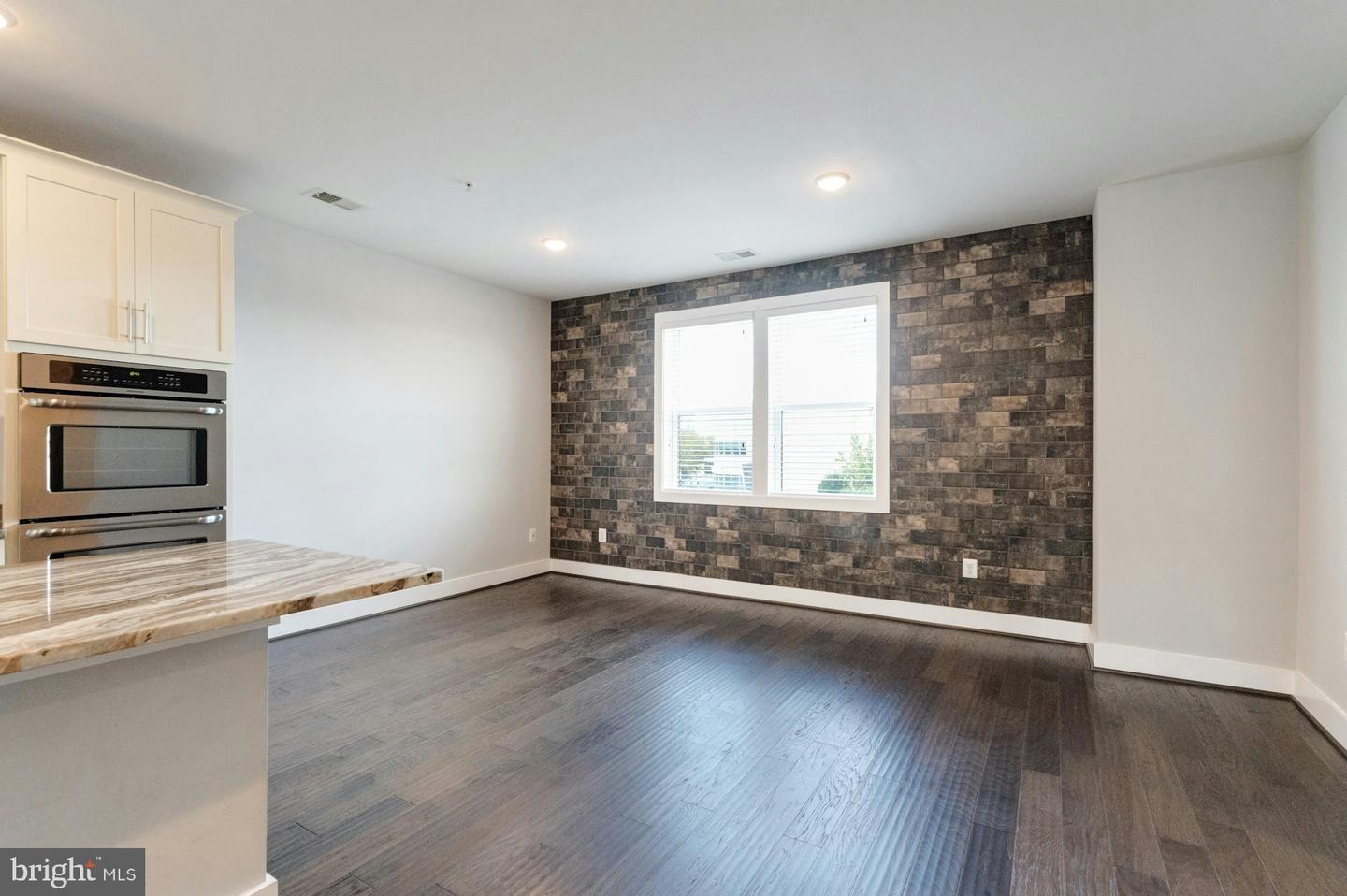 44750 TIVERTON SQ, ASHBURN, Virginia 20147, 3 Bedrooms Bedrooms, ,2 BathroomsBathrooms,Residential,For sale,44750 TIVERTON SQ,VALO2113254 MLS # VALO2113254