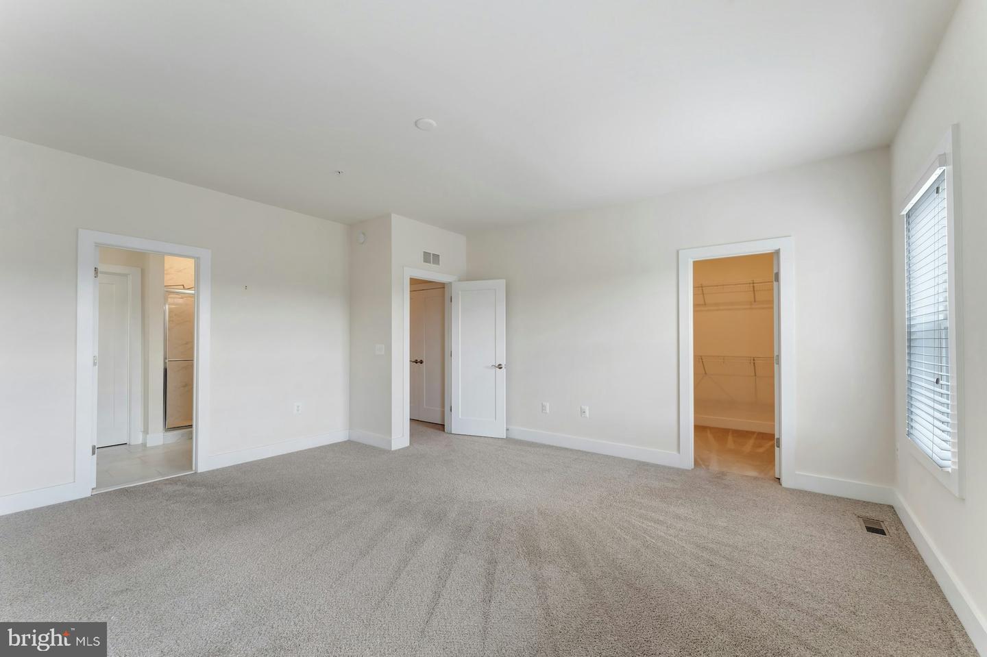 44750 TIVERTON SQ, ASHBURN, Virginia 20147, 3 Bedrooms Bedrooms, ,2 BathroomsBathrooms,Residential,For sale,44750 TIVERTON SQ,VALO2113254 MLS # VALO2113254