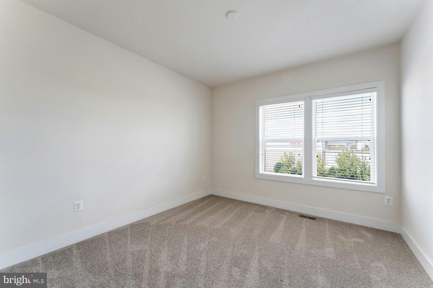 44750 TIVERTON SQ, ASHBURN, Virginia 20147, 3 Bedrooms Bedrooms, ,2 BathroomsBathrooms,Residential,For sale,44750 TIVERTON SQ,VALO2113254 MLS # VALO2113254