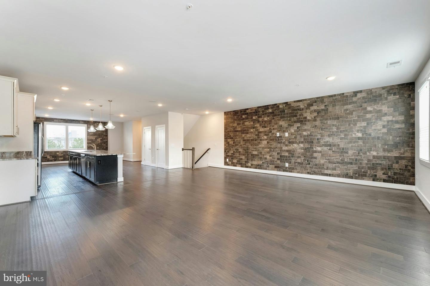 44750 TIVERTON SQ, ASHBURN, Virginia 20147, 3 Bedrooms Bedrooms, ,2 BathroomsBathrooms,Residential,For sale,44750 TIVERTON SQ,VALO2113254 MLS # VALO2113254