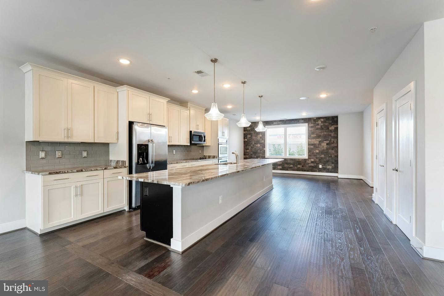 44750 TIVERTON SQ, ASHBURN, Virginia 20147, 3 Bedrooms Bedrooms, ,2 BathroomsBathrooms,Residential,For sale,44750 TIVERTON SQ,VALO2113254 MLS # VALO2113254