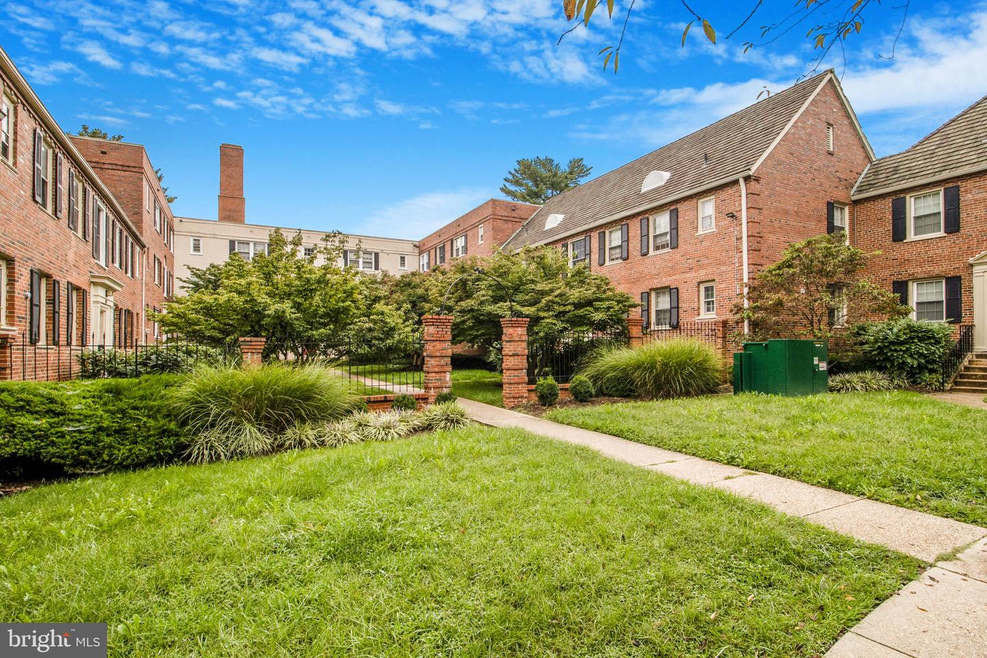 3923 PENNSYLVANIA AVE SE #201, WASHINGTON, District Of Columbia 20020, 2 Bedrooms Bedrooms, ,1 BathroomBathrooms,Residential,For sale,3923 PENNSYLVANIA AVE SE #201,DCDC2239426 MLS # DCDC2239426