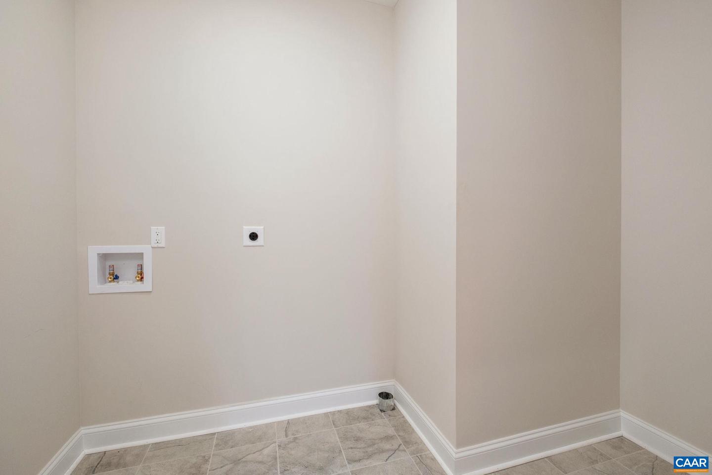 1004 HIGH POINT CT, WAYNESBORO, Virginia 22980, 4 Bedrooms Bedrooms, ,2 BathroomsBathrooms,Residential,For sale,1004 HIGH POINT CT,672147 MLS # 672147