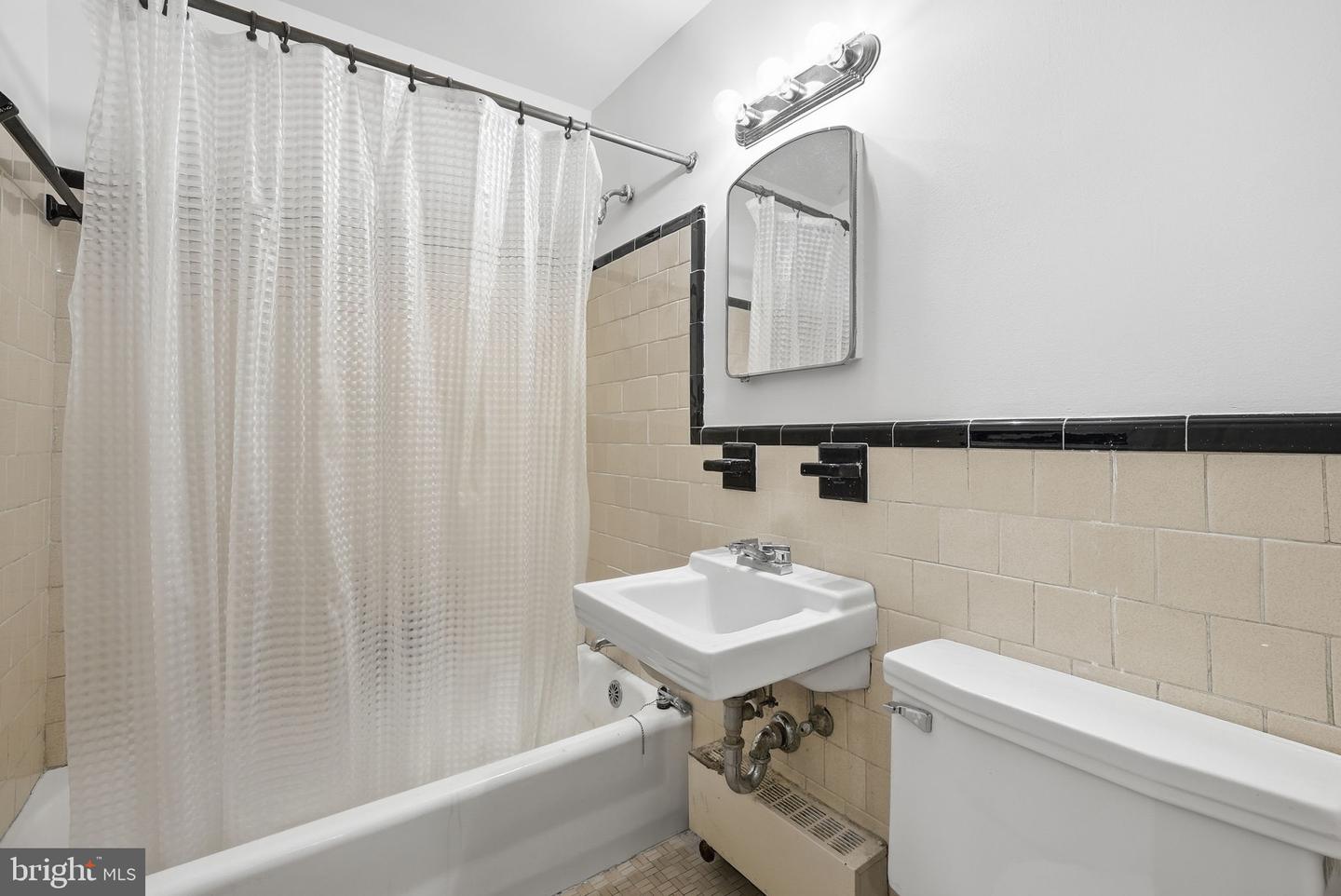 4100 W ST NW #203, WASHINGTON, District Of Columbia 20007, ,1 BathroomBathrooms,Residential,For sale,4100 W ST NW #203,DCDC2239436 MLS # DCDC2239436 4100 W ST NW #203, WASHINGTON, District Of Columbia 20007, ,1 BathroomBathrooms,Residential,For sale,4100 W ST NW #203,DCDC2239436 MLS # DCDC2239436