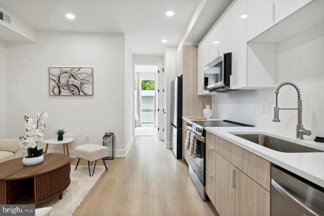 705 QUINCY ST NE #4, WASHINGTON, District Of Columbia 20017, 2 Bedrooms Bedrooms, ,2 BathroomsBathrooms,Residential,For sale,705 QUINCY ST NE #4,DCDC2239446 MLS # DCDC2239446