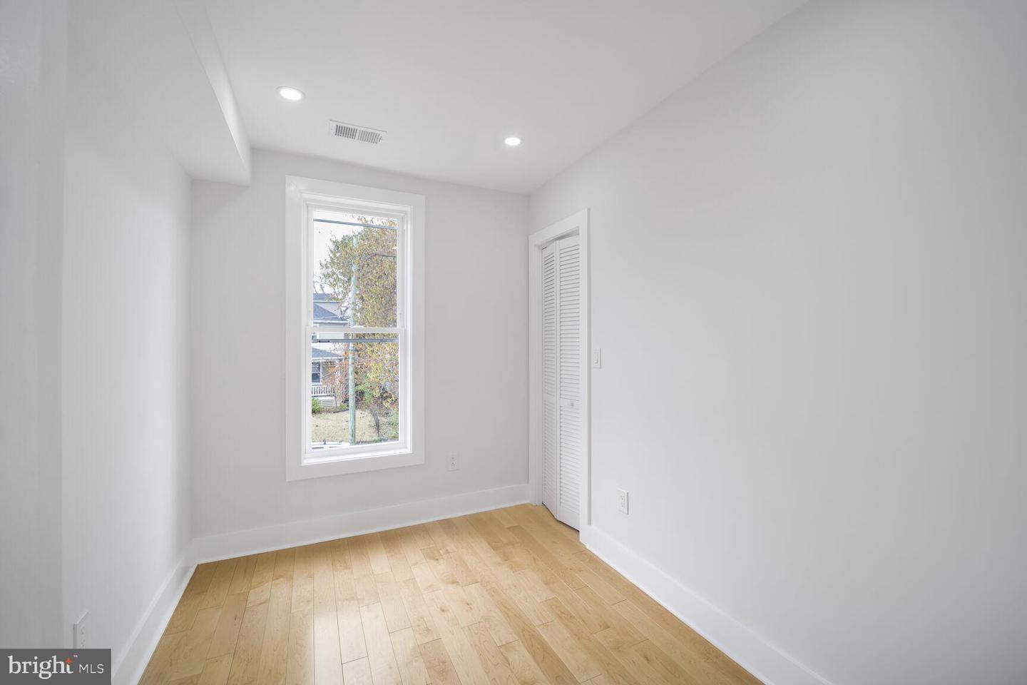 3309 22ND ST NE, WASHINGTON, District Of Columbia 20018, 4 Bedrooms Bedrooms, ,3 BathroomsBathrooms,Residential,For sale,3309 22ND ST NE,DCDC2193836 MLS # DCDC2193836