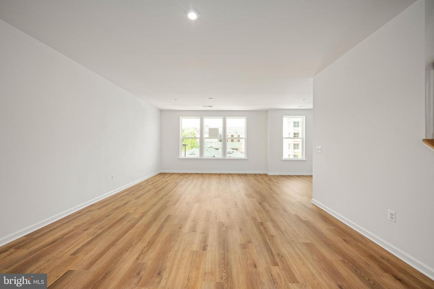 2636 NEABSCO COMMON PL, WOODBRIDGE, Virginia 22191, 3 Bedrooms Bedrooms, ,2 BathroomsBathrooms,Residential,For sale,2636 NEABSCO COMMON PL,VAPW2096618 MLS # VAPW2096618