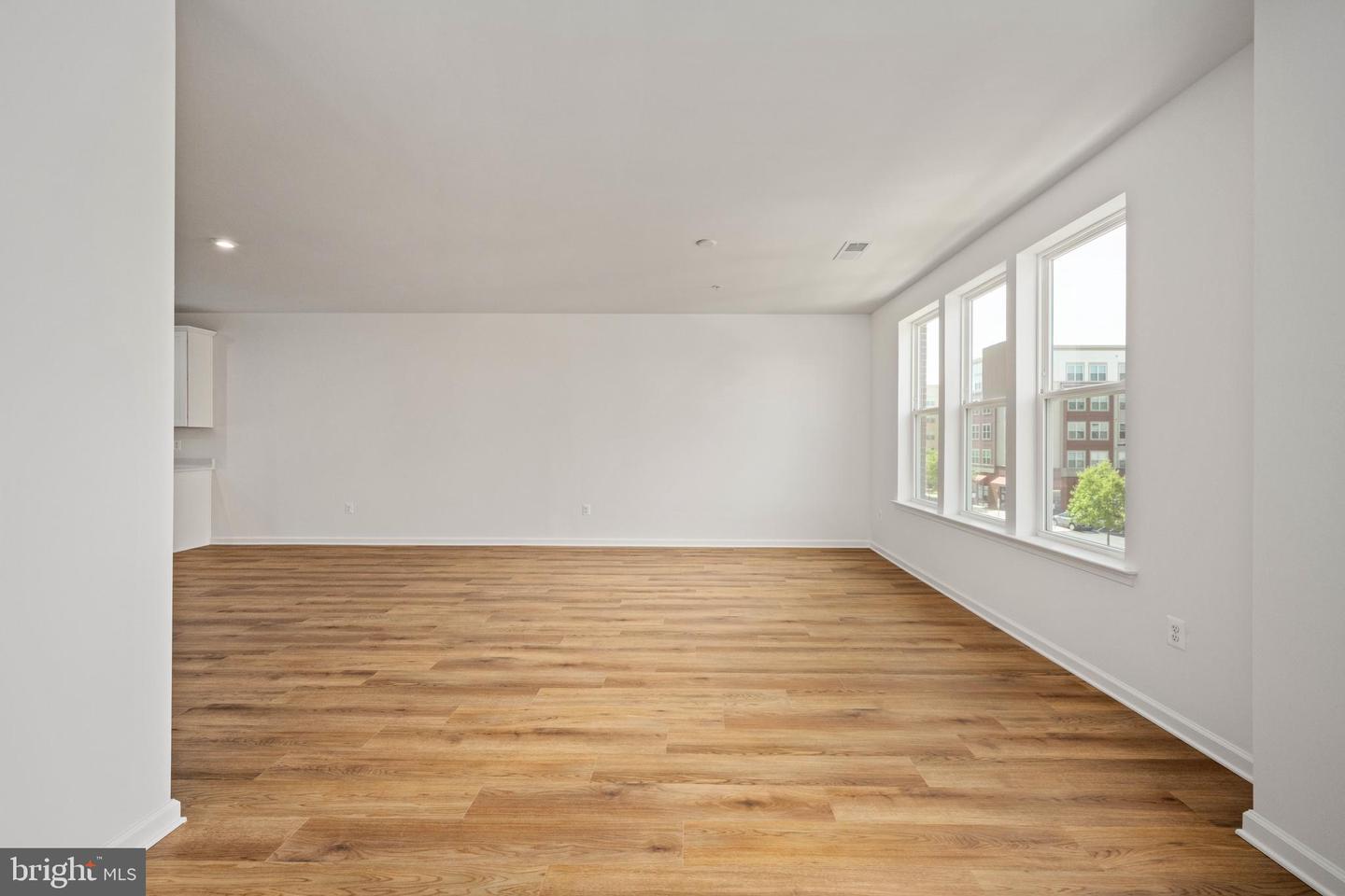 2636 NEABSCO COMMON PL, WOODBRIDGE, Virginia 22191, 3 Bedrooms Bedrooms, ,2 BathroomsBathrooms,Residential,For sale,2636 NEABSCO COMMON PL,VAPW2096618 MLS # VAPW2096618