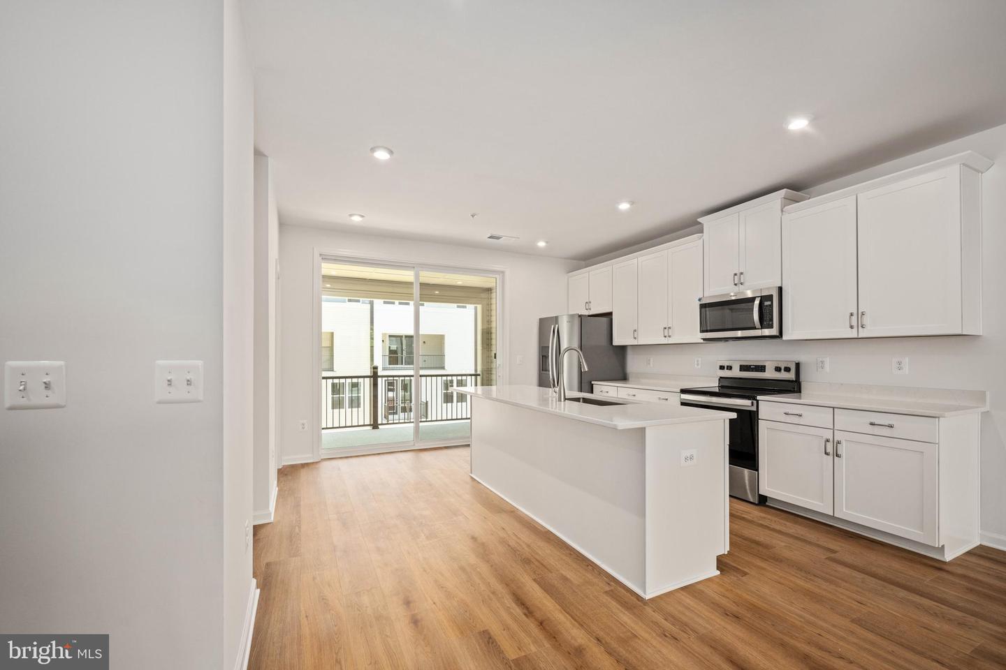 2636 NEABSCO COMMON PL, WOODBRIDGE, Virginia 22191, 3 Bedrooms Bedrooms, ,2 BathroomsBathrooms,Residential,For sale,2636 NEABSCO COMMON PL,VAPW2096618 MLS # VAPW2096618