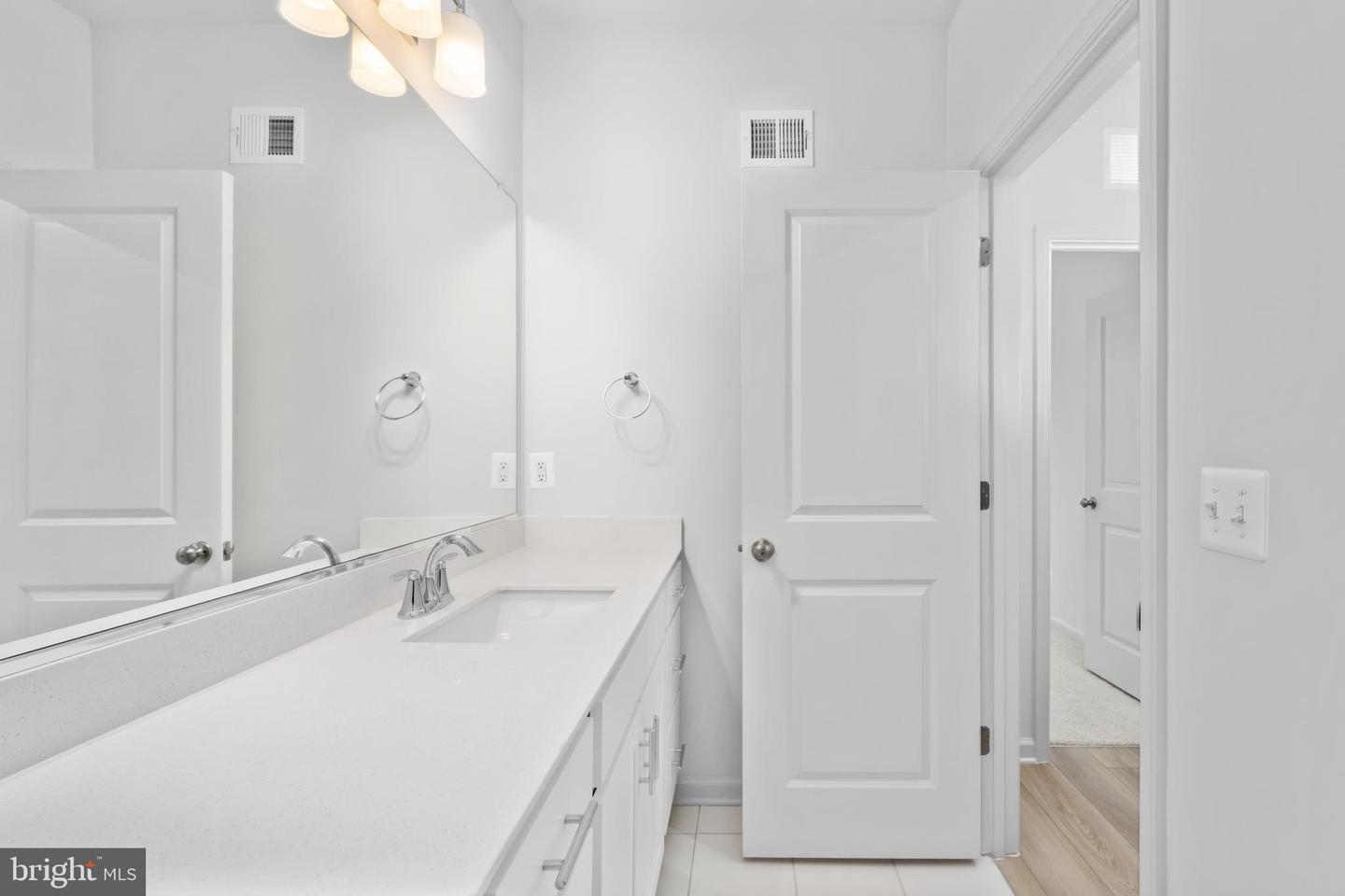 2636 NEABSCO COMMON PL, WOODBRIDGE, Virginia 22191, 3 Bedrooms Bedrooms, ,2 BathroomsBathrooms,Residential,For sale,2636 NEABSCO COMMON PL,VAPW2096618 MLS # VAPW2096618