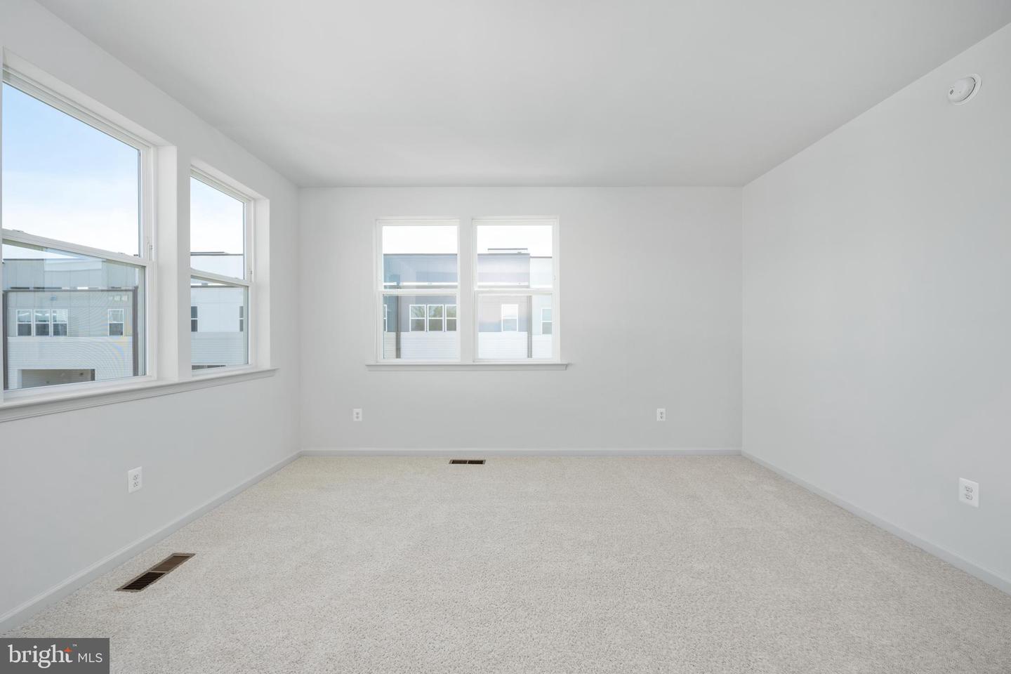 2636 NEABSCO COMMON PL, WOODBRIDGE, Virginia 22191, 3 Bedrooms Bedrooms, ,2 BathroomsBathrooms,Residential,For sale,2636 NEABSCO COMMON PL,VAPW2096618 MLS # VAPW2096618