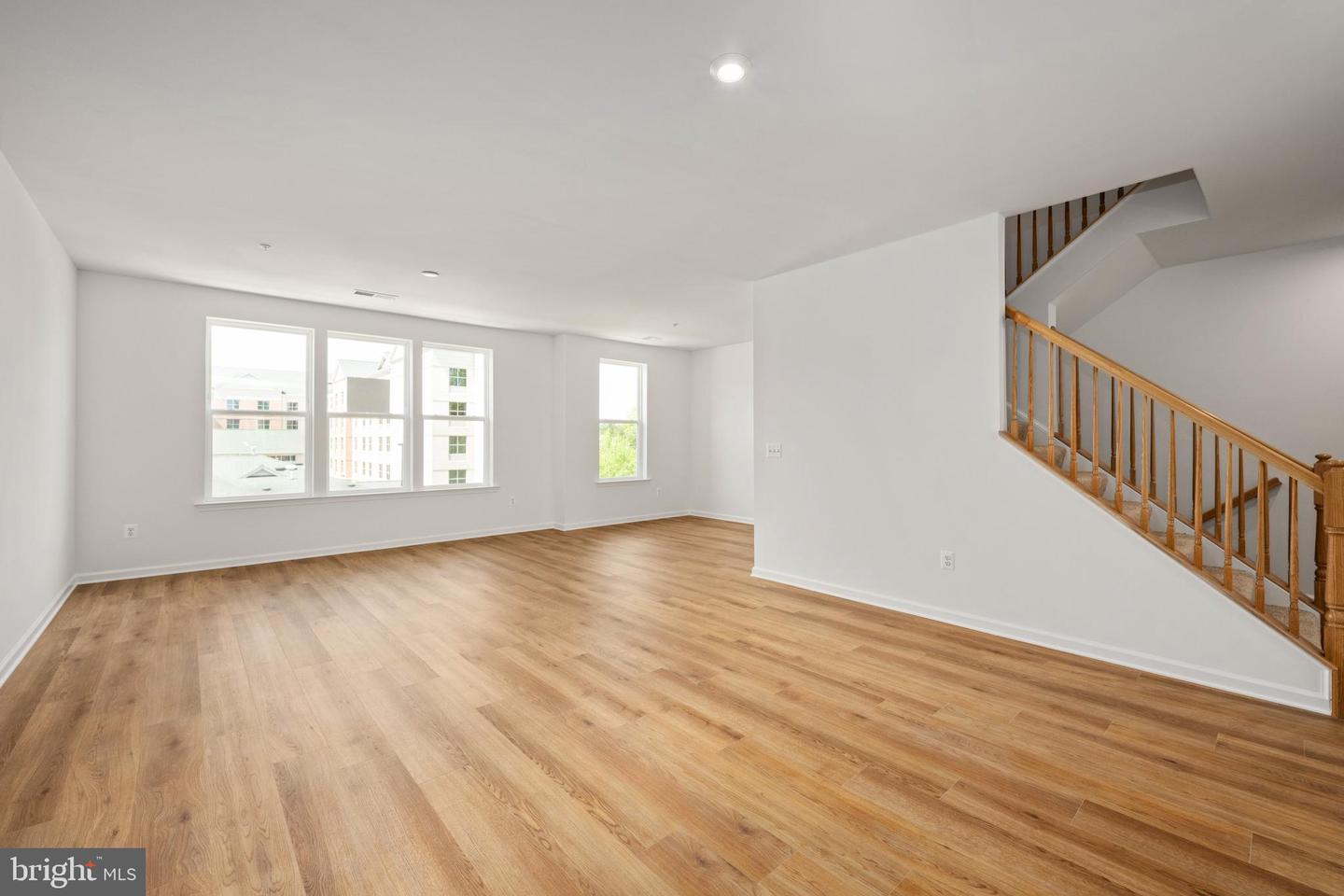 2636 NEABSCO COMMON PL, WOODBRIDGE, Virginia 22191, 3 Bedrooms Bedrooms, ,2 BathroomsBathrooms,Residential,For sale,2636 NEABSCO COMMON PL,VAPW2096618 MLS # VAPW2096618