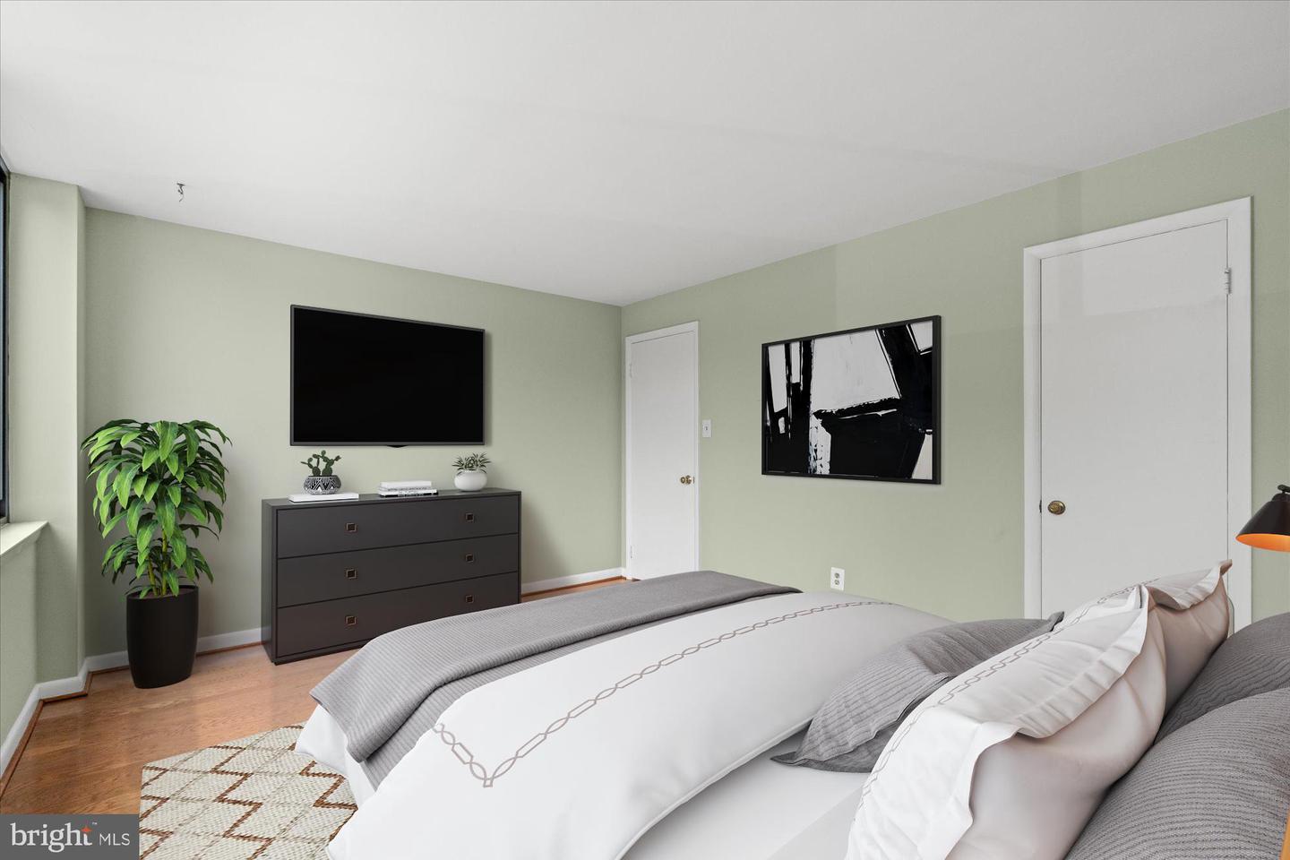 600 ROOSEVELT BLVD #114, FALLS CHURCH, Virginia 22044, 1 Bedroom Bedrooms, ,1 BathroomBathrooms,Residential,For sale,600 ROOSEVELT BLVD #114,VAFA2003152 MLS # VAFA2003152