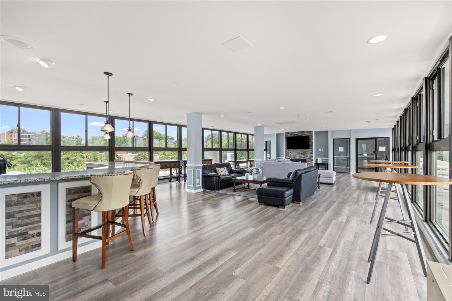 600 ROOSEVELT BLVD #114, FALLS CHURCH, Virginia 22044, 1 Bedroom Bedrooms, ,1 BathroomBathrooms,Residential,For sale,600 ROOSEVELT BLVD #114,VAFA2003152 MLS # VAFA2003152