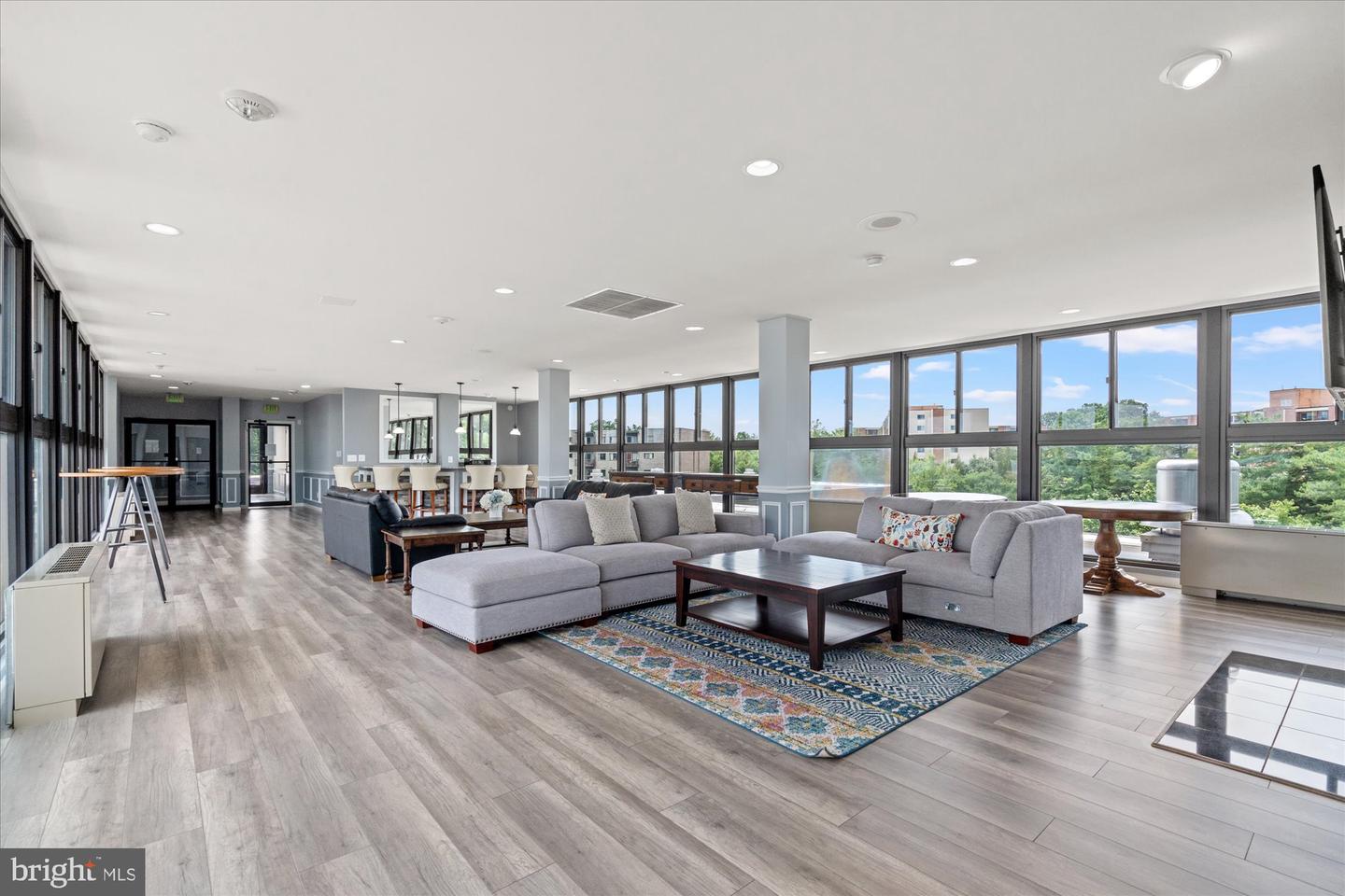 600 ROOSEVELT BLVD #114, FALLS CHURCH, Virginia 22044, 1 Bedroom Bedrooms, ,1 BathroomBathrooms,Residential,For sale,600 ROOSEVELT BLVD #114,VAFA2003152 MLS # VAFA2003152