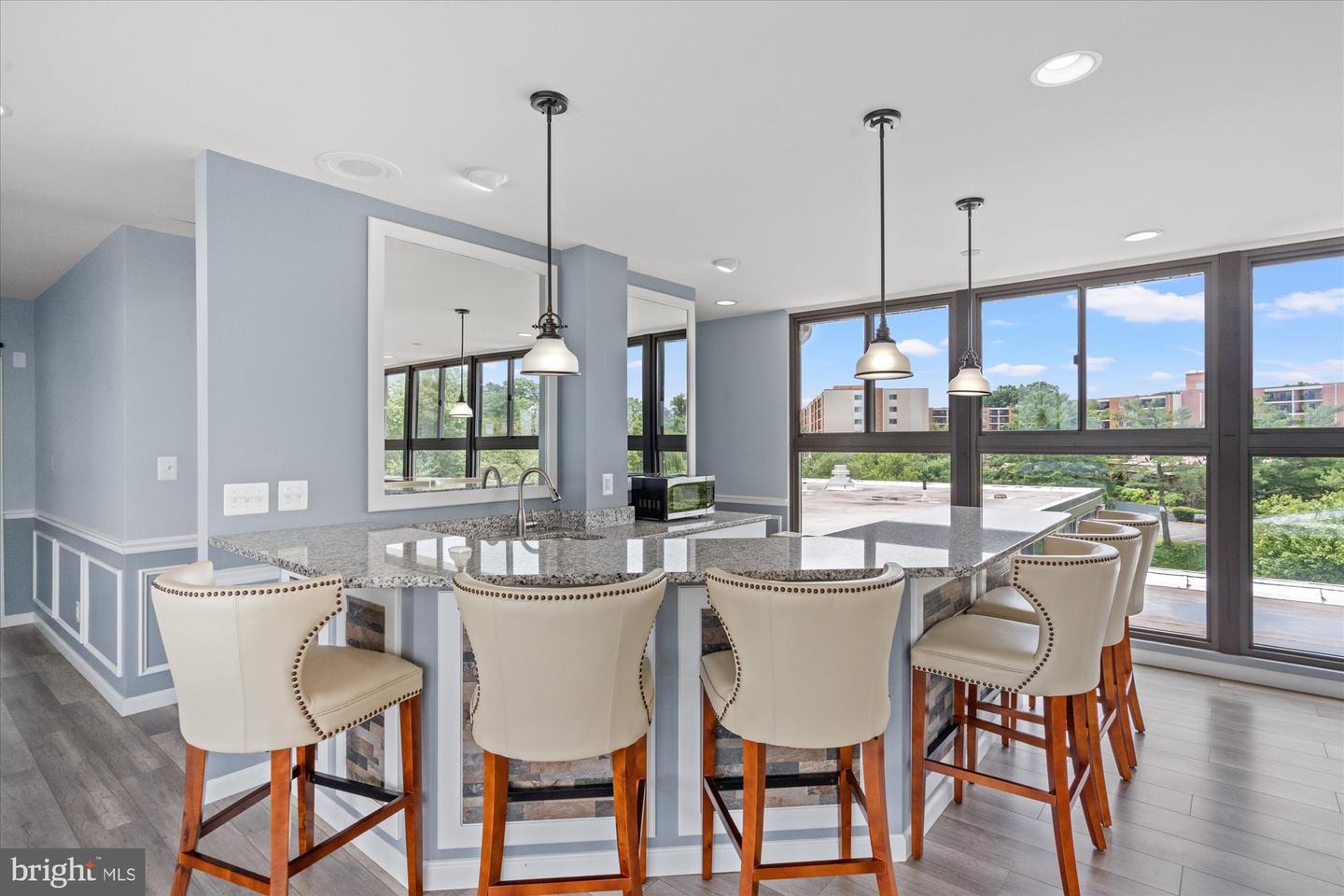 600 ROOSEVELT BLVD #114, FALLS CHURCH, Virginia 22044, 1 Bedroom Bedrooms, ,1 BathroomBathrooms,Residential,For sale,600 ROOSEVELT BLVD #114,VAFA2003152 MLS # VAFA2003152