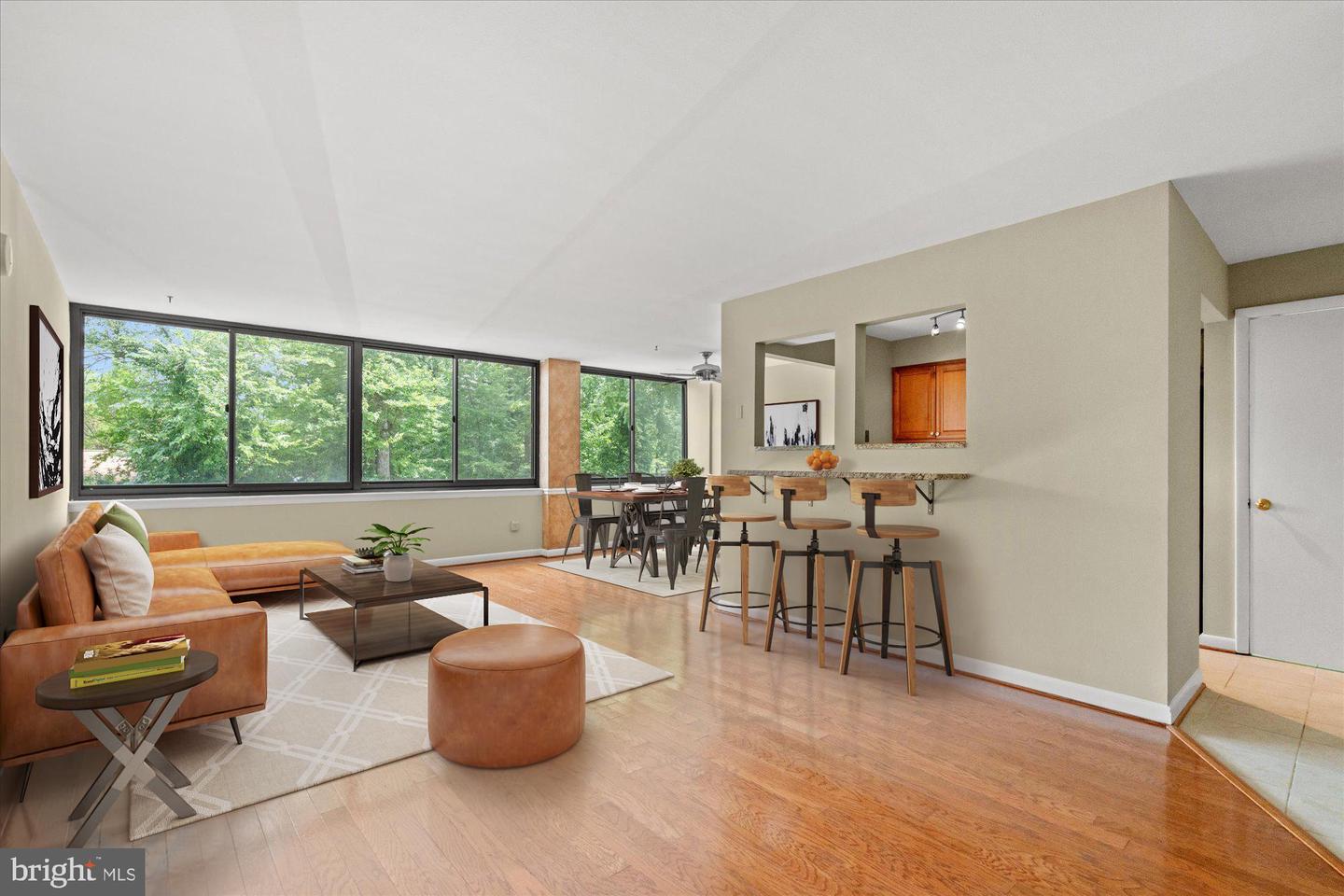 600 ROOSEVELT BLVD #114, FALLS CHURCH, Virginia 22044, 1 Bedroom Bedrooms, ,1 BathroomBathrooms,Residential,For sale,600 ROOSEVELT BLVD #114,VAFA2003152 MLS # VAFA2003152