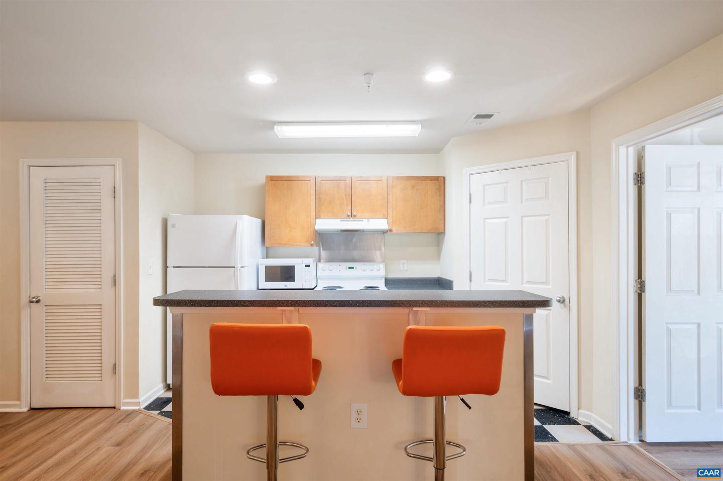 195 YELLOWSTONE DR #103, CHARLOTTESVILLE, Virginia 22903, 2 Bedrooms Bedrooms, ,2 BathroomsBathrooms,Residential,For sale,195 YELLOWSTONE DR #103,667149 MLS # 667149 195 YELLOWSTONE DR #103, CHARLOTTESVILLE, Virginia 22903, 2 Bedrooms Bedrooms, ,2 BathroomsBathrooms,Residential,For sale,195 YELLOWSTONE DR #103,667149 MLS # 667149