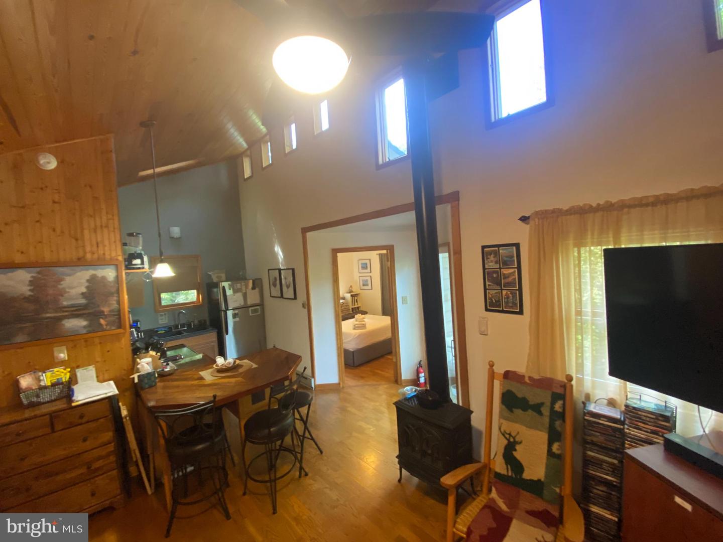 568 CLIFF HEIGHTS RD, STANLEY, Virginia 22851, 1 Bedroom Bedrooms, 4 Rooms Rooms,1 BathroomBathrooms,Residential,For sale,568 CLIFF HEIGHTS RD,VAPA2005258 MLS # VAPA2005258