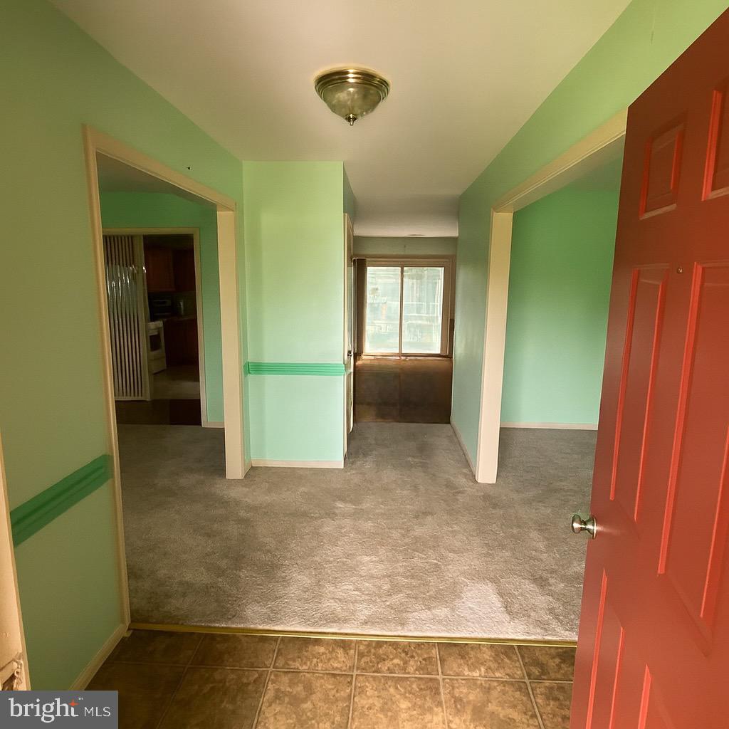 8458 JAMES MADISON PKWY, KING GEORGE, Virginia 22485, 3 Bedrooms Bedrooms, 5 Rooms Rooms,2 BathroomsBathrooms,Residential,For sale,8458 JAMES MADISON PKWY,VAKG2006928 MLS # VAKG2006928