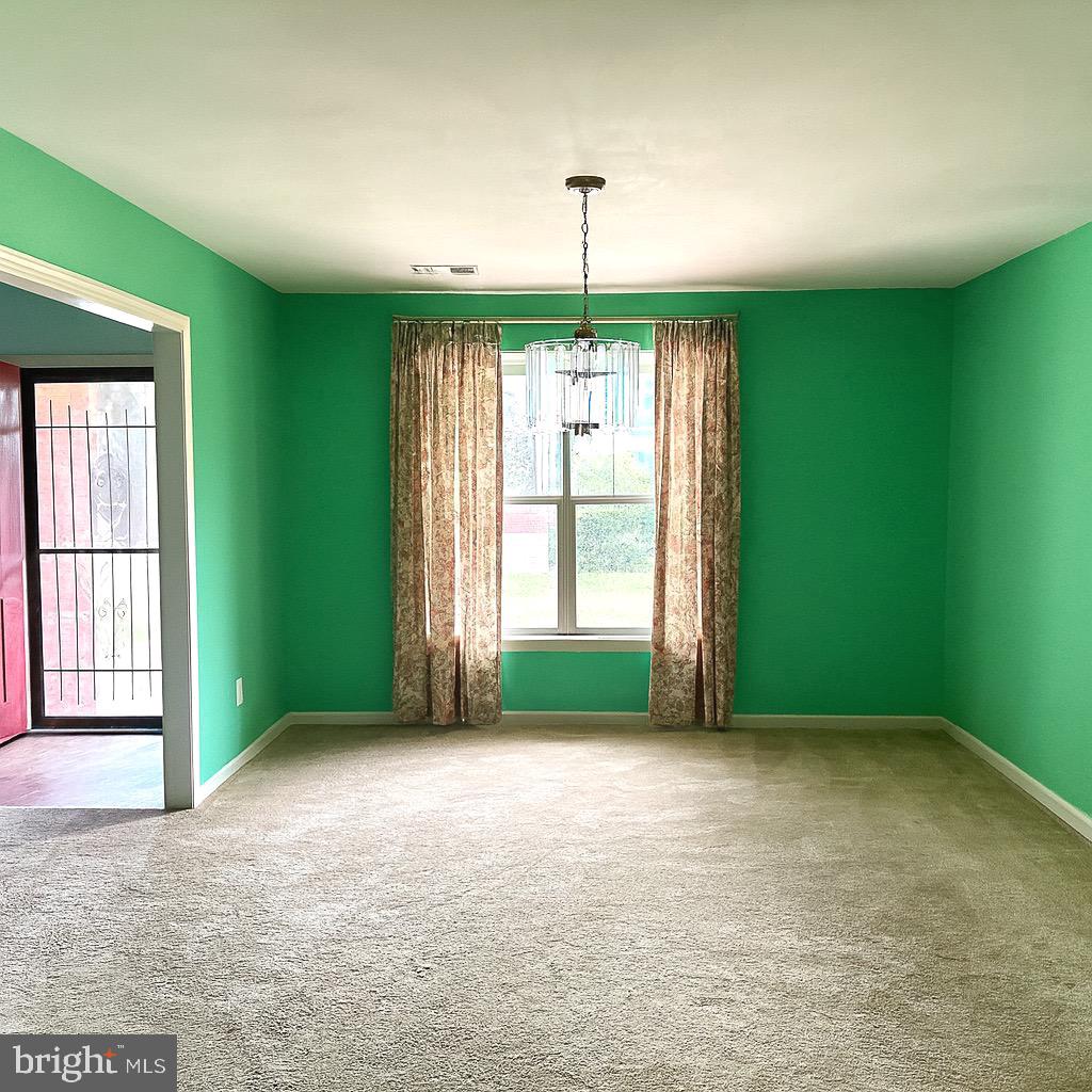 8458 JAMES MADISON PKWY, KING GEORGE, Virginia 22485, 3 Bedrooms Bedrooms, 5 Rooms Rooms,2 BathroomsBathrooms,Residential,For sale,8458 JAMES MADISON PKWY,VAKG2006928 MLS # VAKG2006928