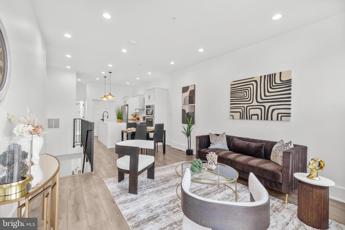 113 18TH ST SE #2, WASHINGTON, District Of Columbia 20003, 3 Bedrooms Bedrooms, ,3 BathroomsBathrooms,Residential,For sale,113 18TH ST SE #2,DCDC2223946 MLS # DCDC2223946