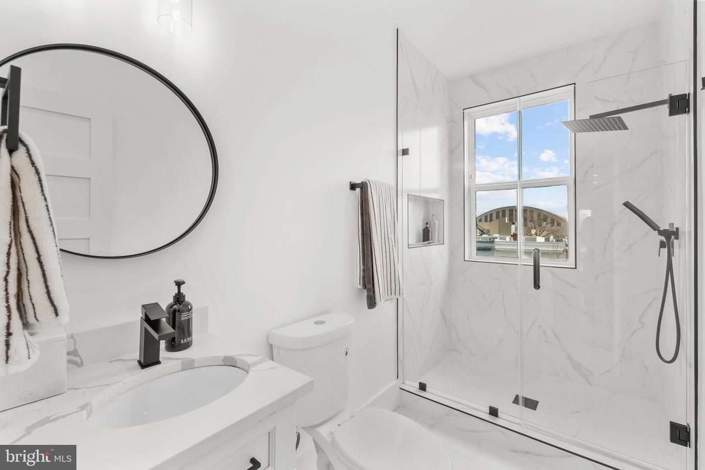 113 18TH ST SE #2, WASHINGTON, District Of Columbia 20003, 3 Bedrooms Bedrooms, ,3 BathroomsBathrooms,Residential,For sale,113 18TH ST SE #2,DCDC2223946 MLS # DCDC2223946